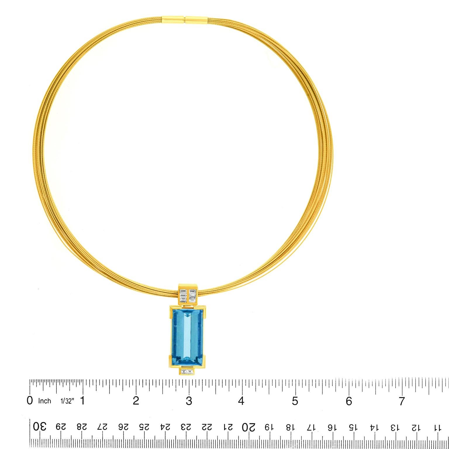 Women's or Men's Swiss Modern Aquamarine and Gold Necklace