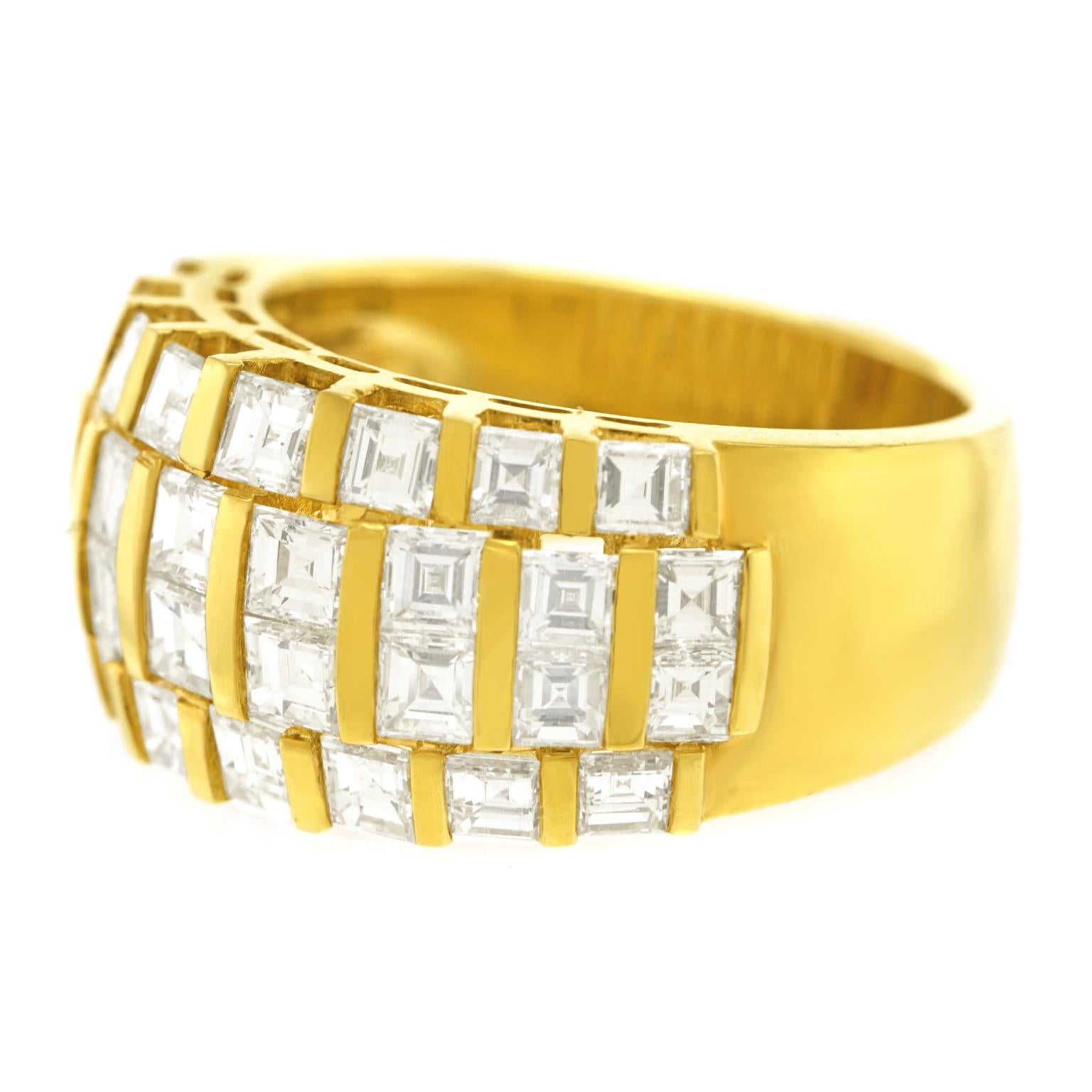 Modernist Swiss Modern Seventies Diamond-Set Gold Ring