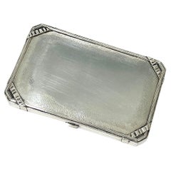 Tarjetero de plata suiza de A.D.A.R., años 20