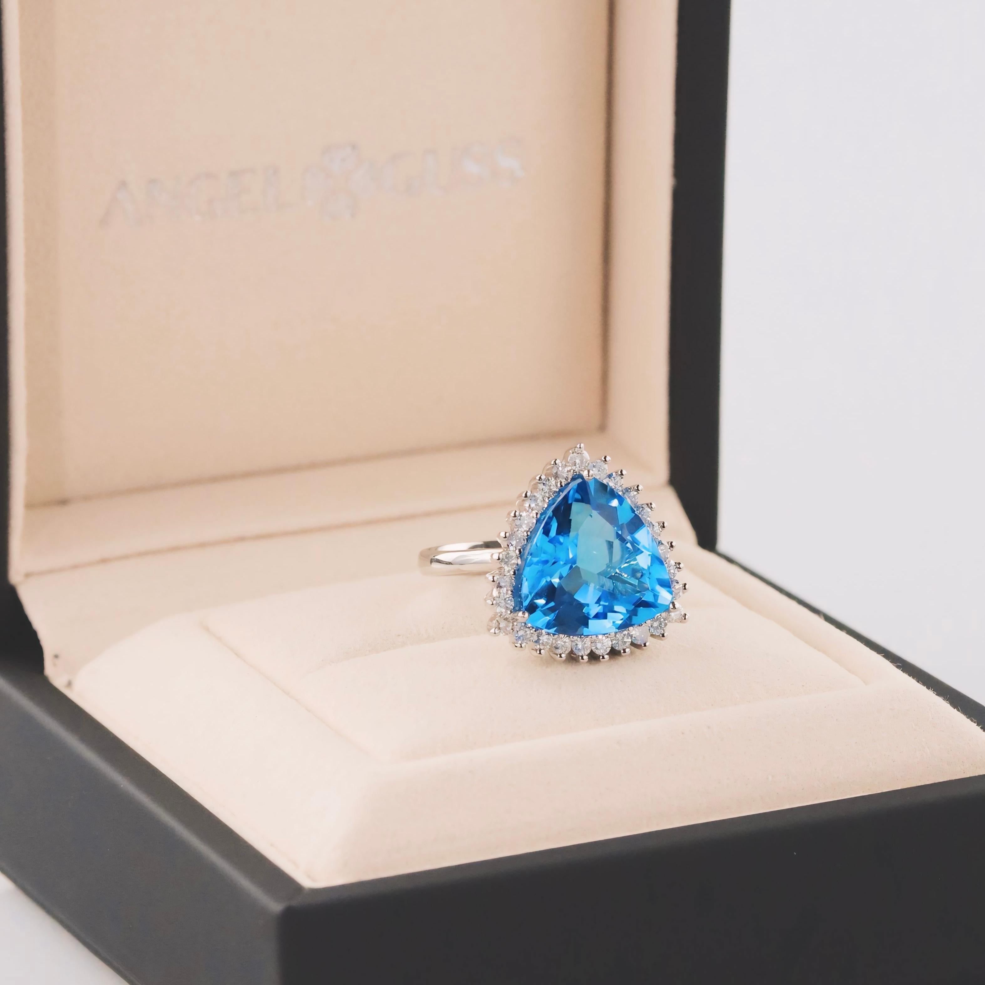 Swiss Topaz & Diamond Ring - 18K Solid Gold - Large Size For Sale 6