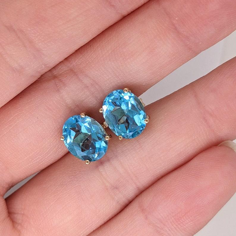 Taglio ovale Orecchini a perno solitari in oro massiccio 14 carati, ovali 10x8mm in vendita