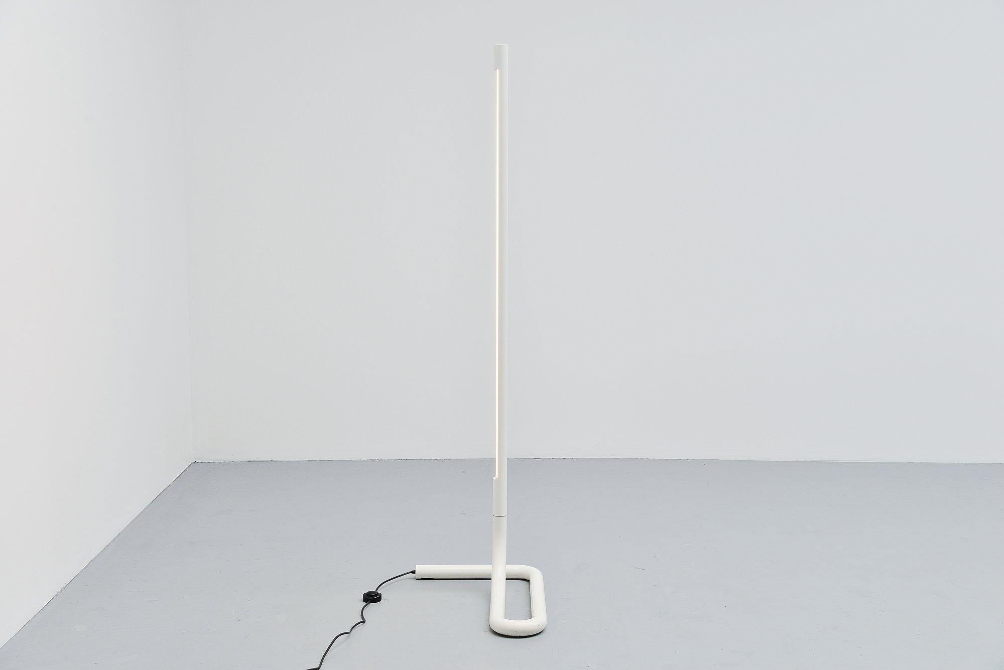 Swiss Tube Floor Lamp Aldo Nieuwelaar Style, Switzerland, 1970 In Good Condition In Etten-Leur, NL