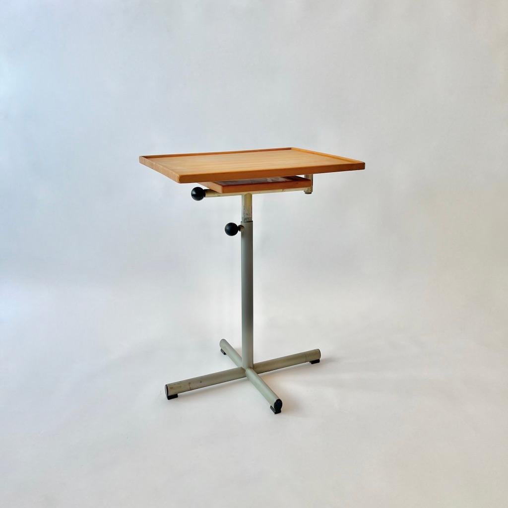 Swiss medical or office utility table with multiple position made by the Swiss manufacture Embru ca. 1940s
Swiveling, adjustable in height and reclinable.
Good condition. Manufacturer label.
W 52 x D 42 cm
Height adjustable from 68 to 102 cm 