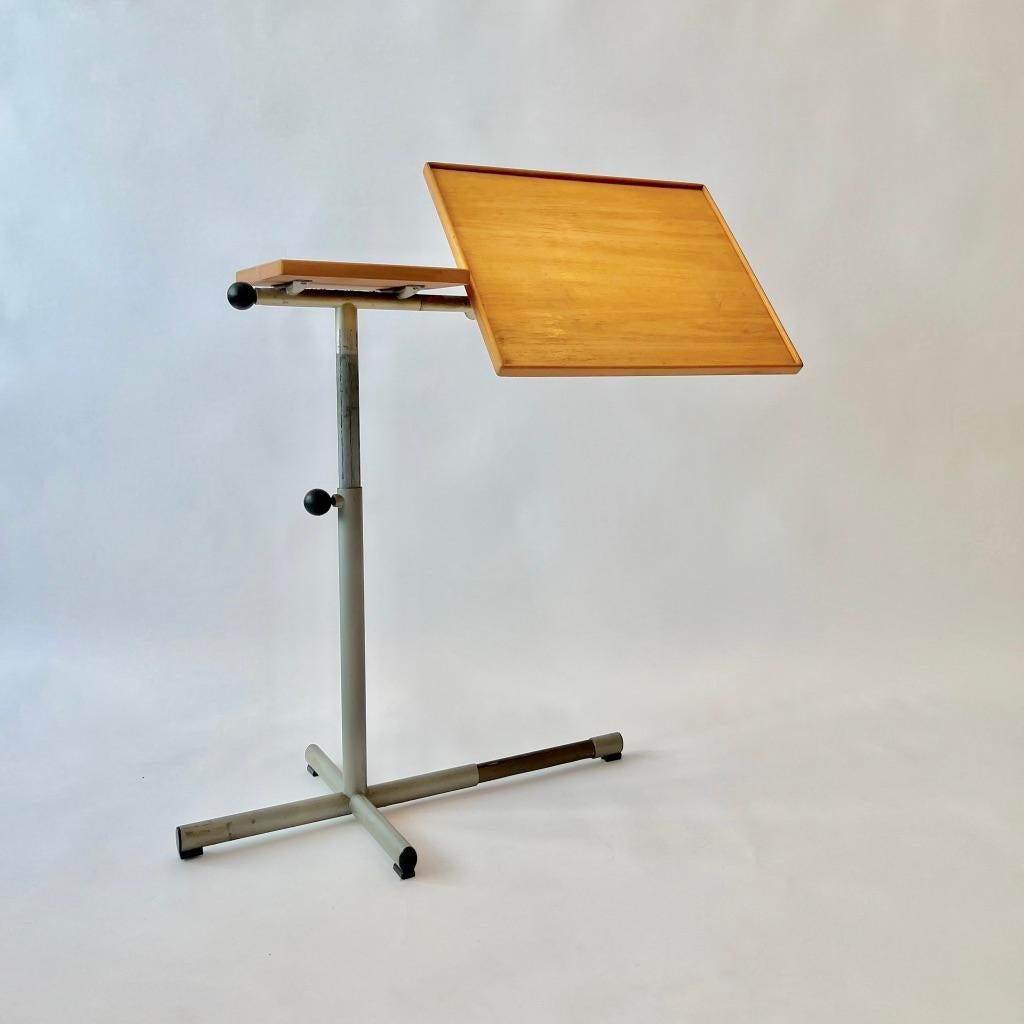 Swiss Utility Table by Embru ca. 1940s In Good Condition For Sale In Geneva, CH