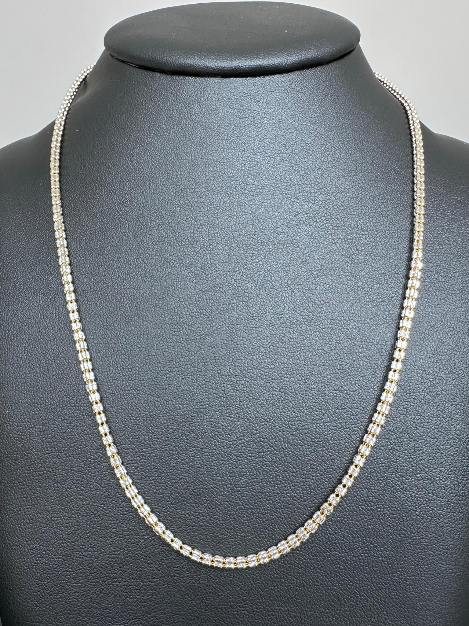 Women's or Men's Swiss Vintage 18kt Yellow and White Gold Necklace For Sale