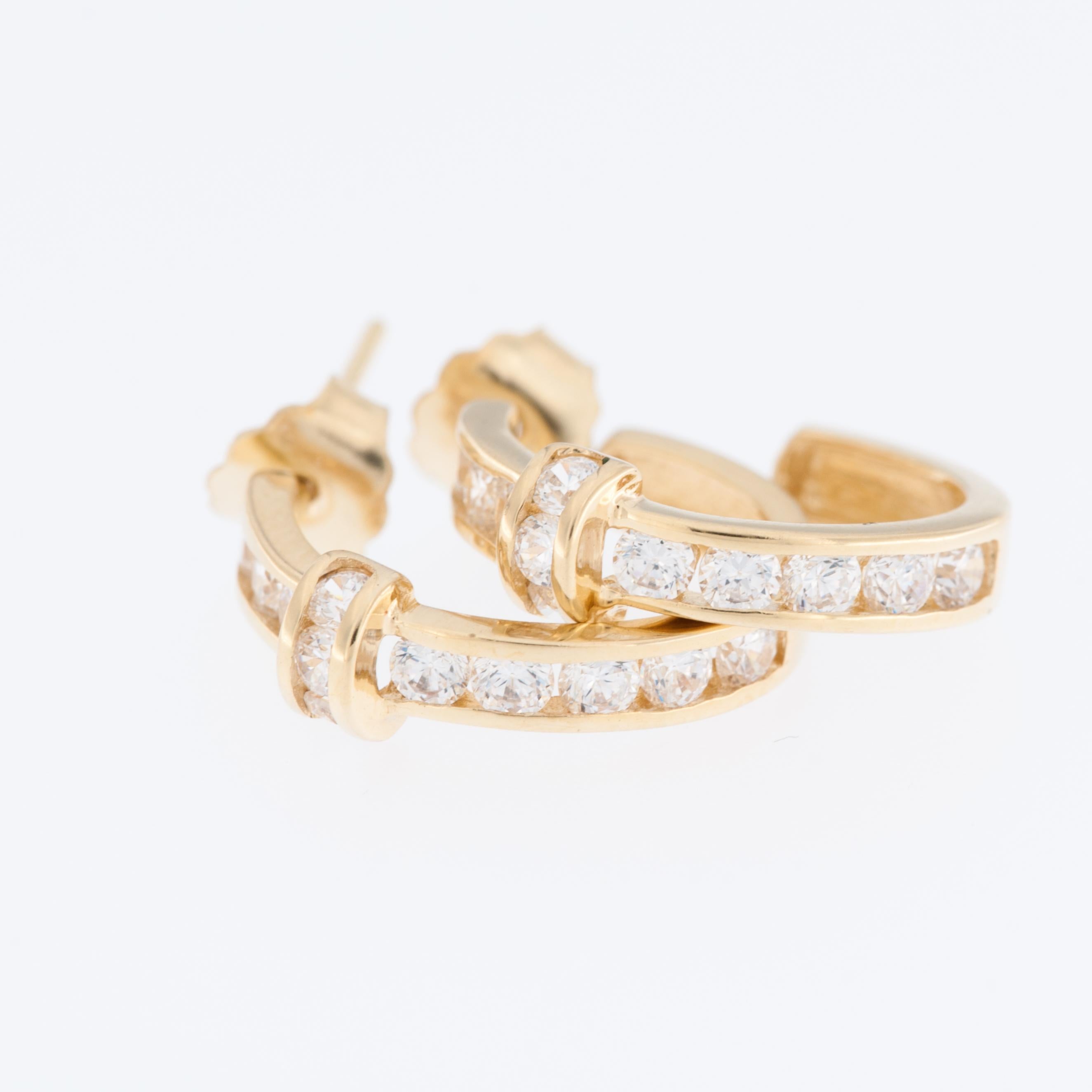Modern Swiss Vintage 18kt Yellow Gold Earrings with Diamonds For Sale