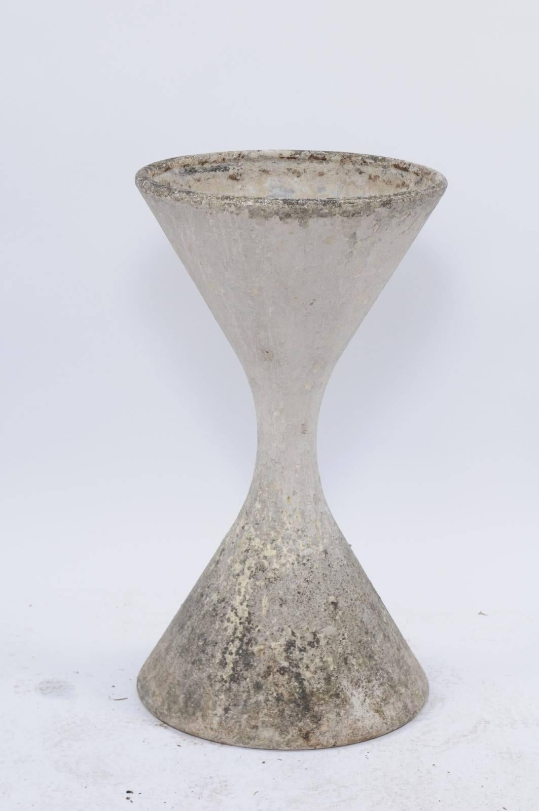 Mid-Century Modern Swiss Willy Guhl for Eternit Diabolo Concrete Hourglass Planter from the 1960s