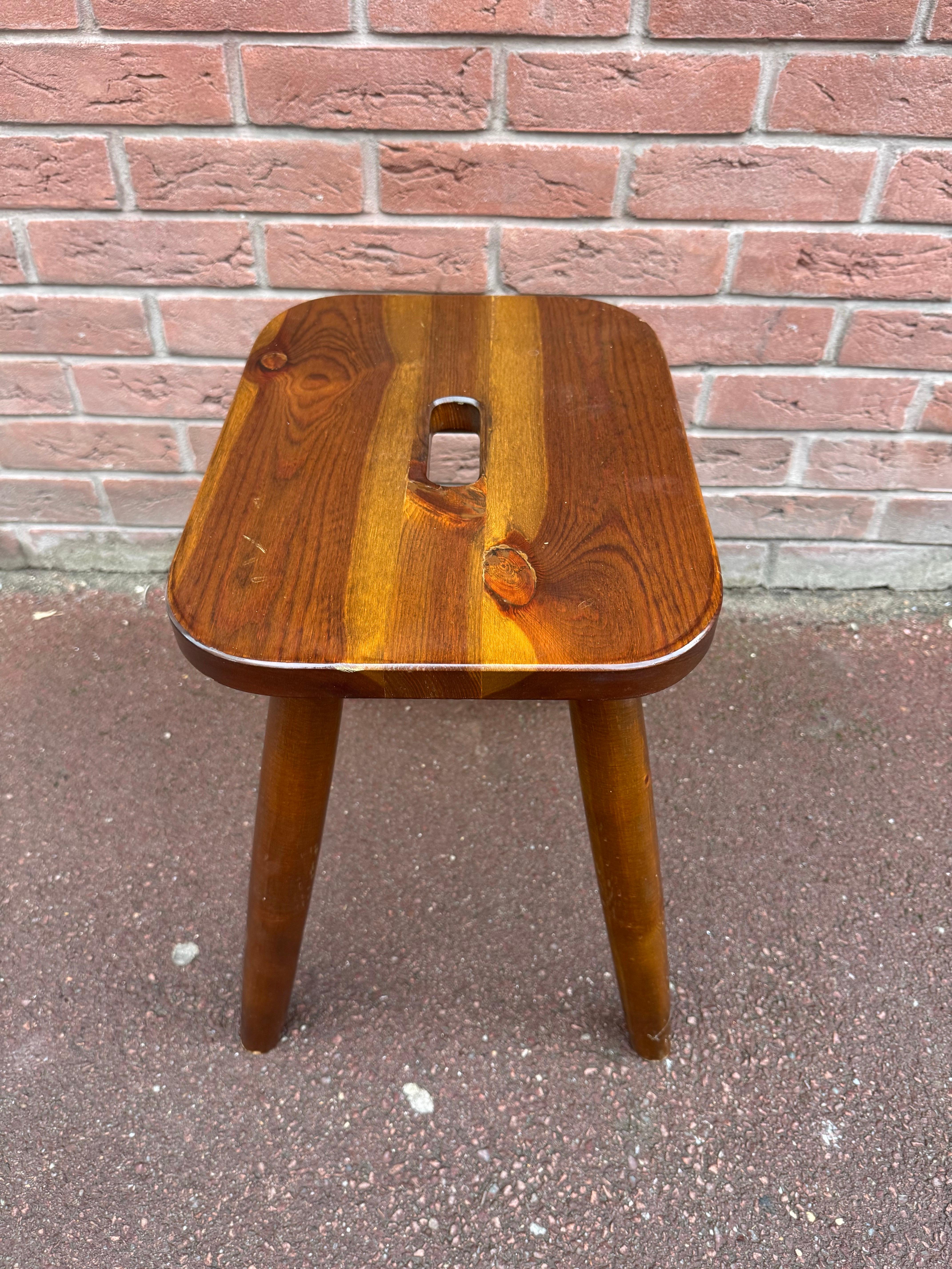 Schweizer Holz Vierfußhocker in Kiefer (Sonstiges) im Angebot