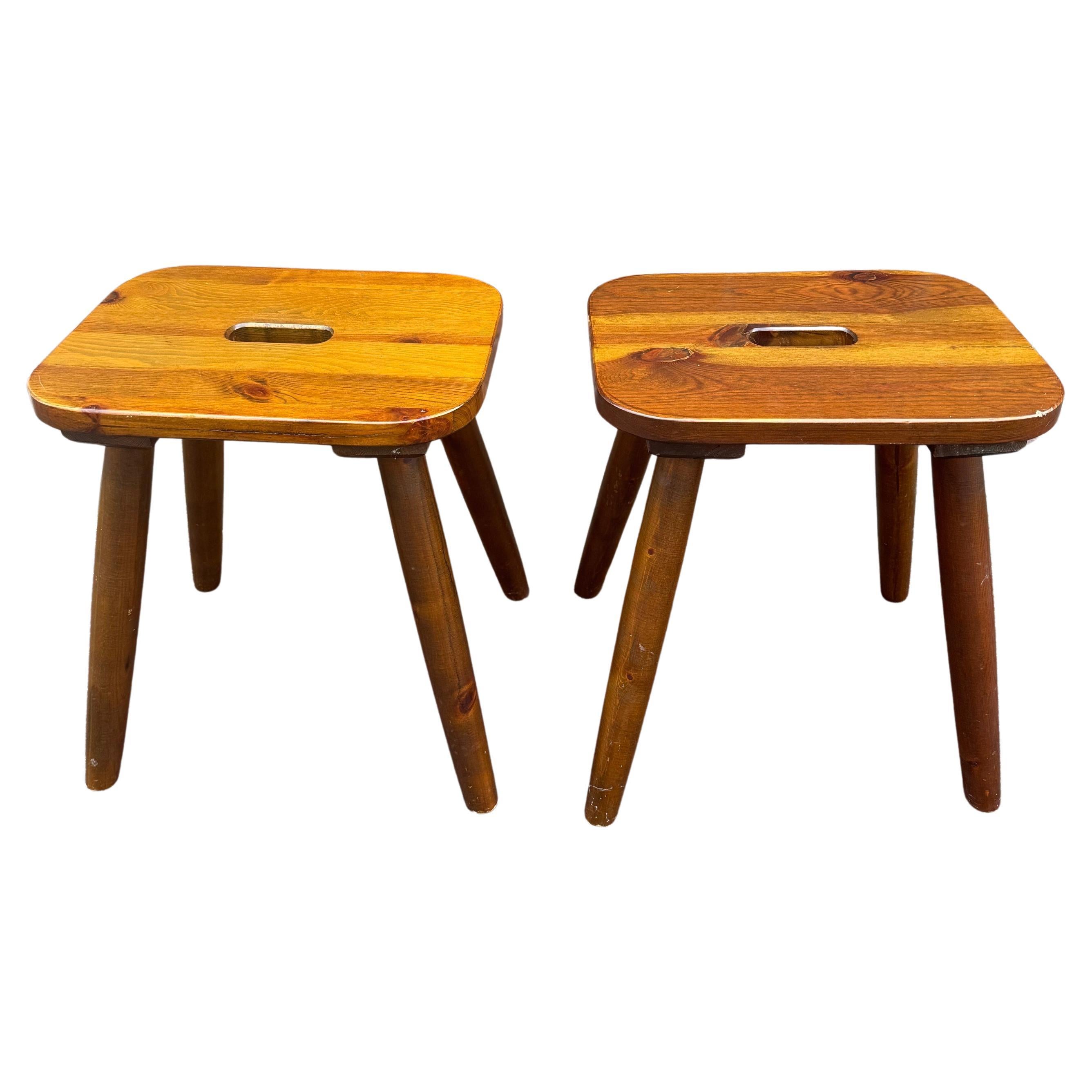 Schweizer Holz Vierfußhocker in Kiefer im Angebot