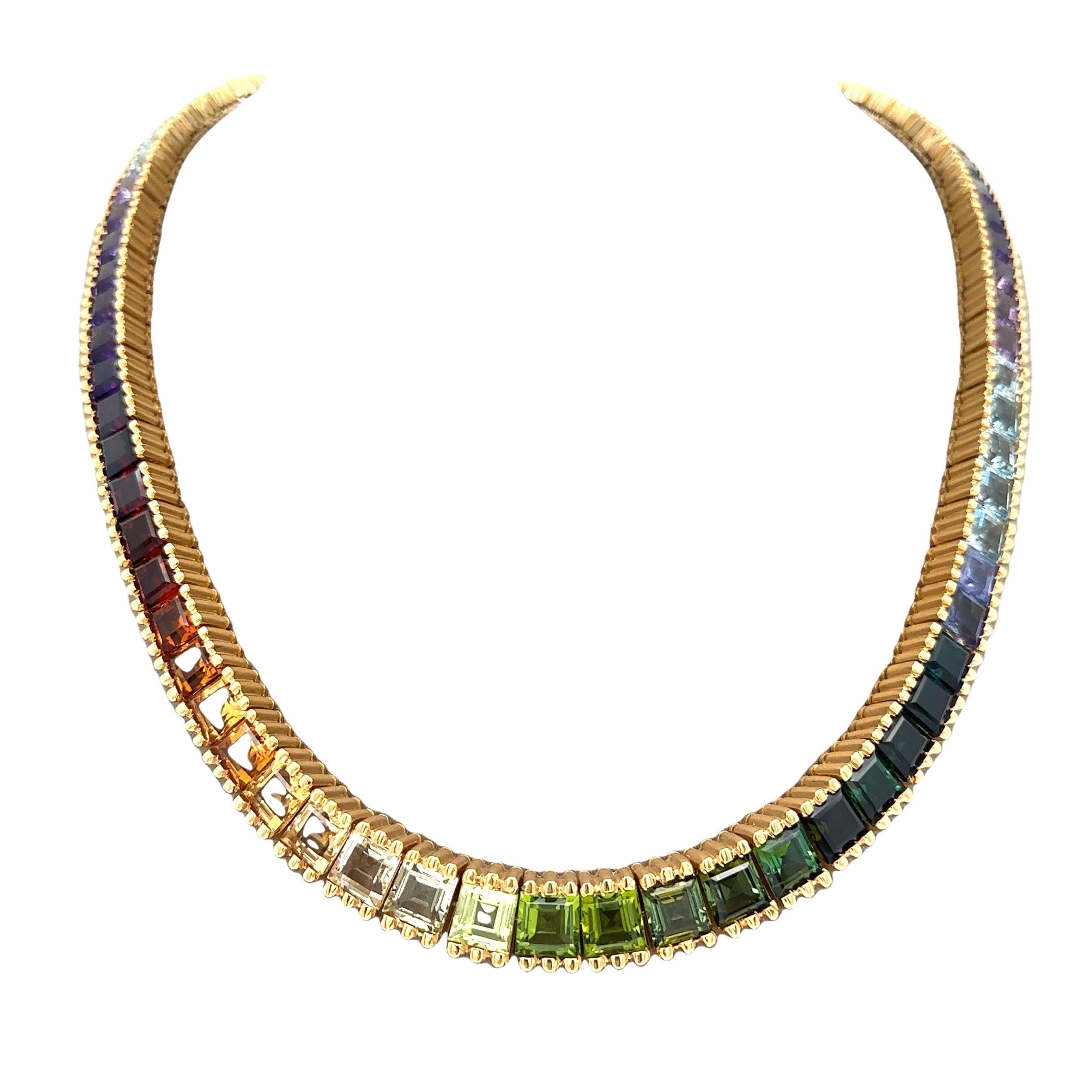 Donna Collana Swissmade in oro giallo 18k con gemme multicolore e linea graduata scanalata in vendita