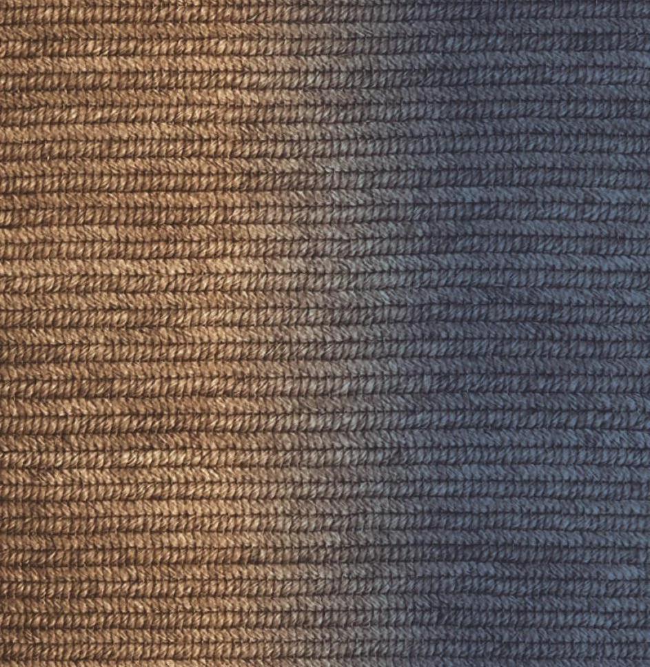 „Switch“-Teppich aus Abaca, „Royal Blue“, 160x240cm, von Claire Vos für Musett Design (Philippinisch) im Angebot