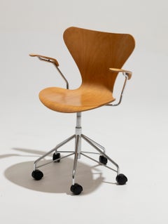 Swivel "3217" office chair, Arne Jacobsen, 1960s