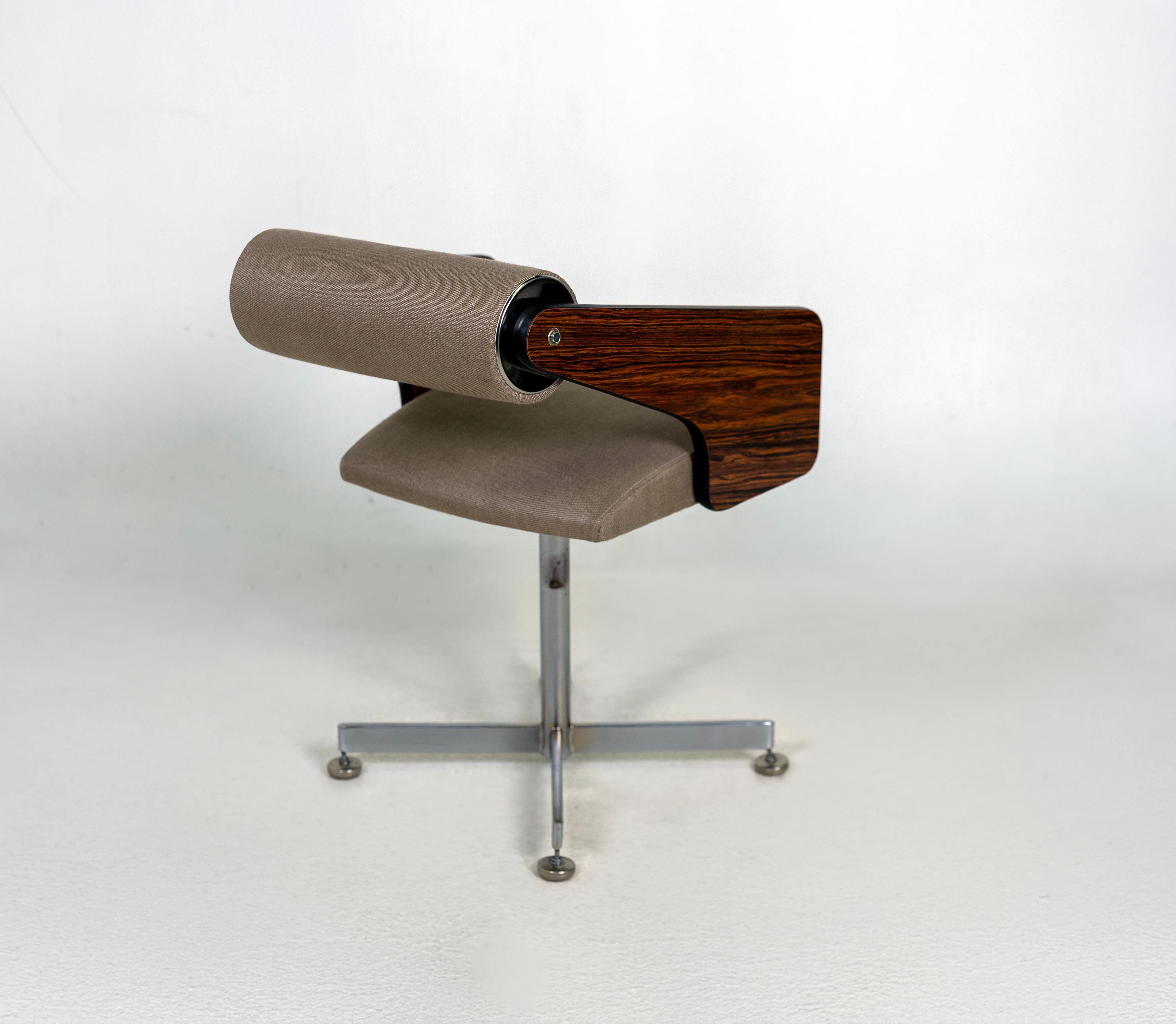 Fauteuil pivotant de Luigi Tiengo en vente 4