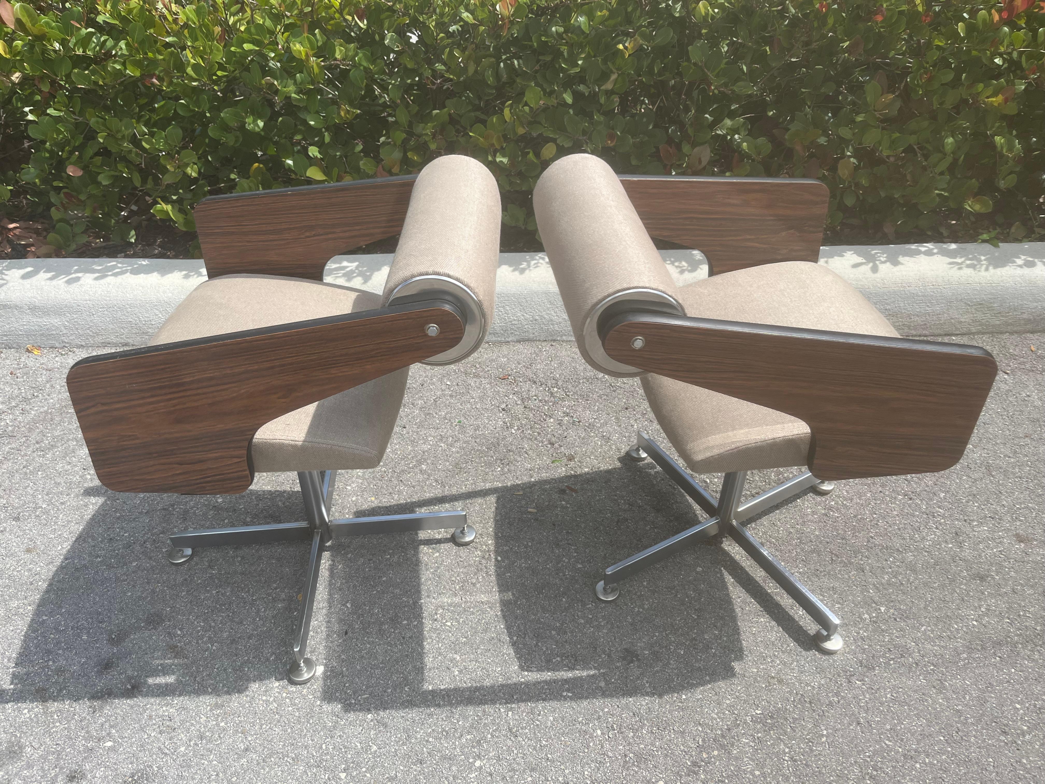 Fauteuil pivotant de Luigi Tiengo en vente 11