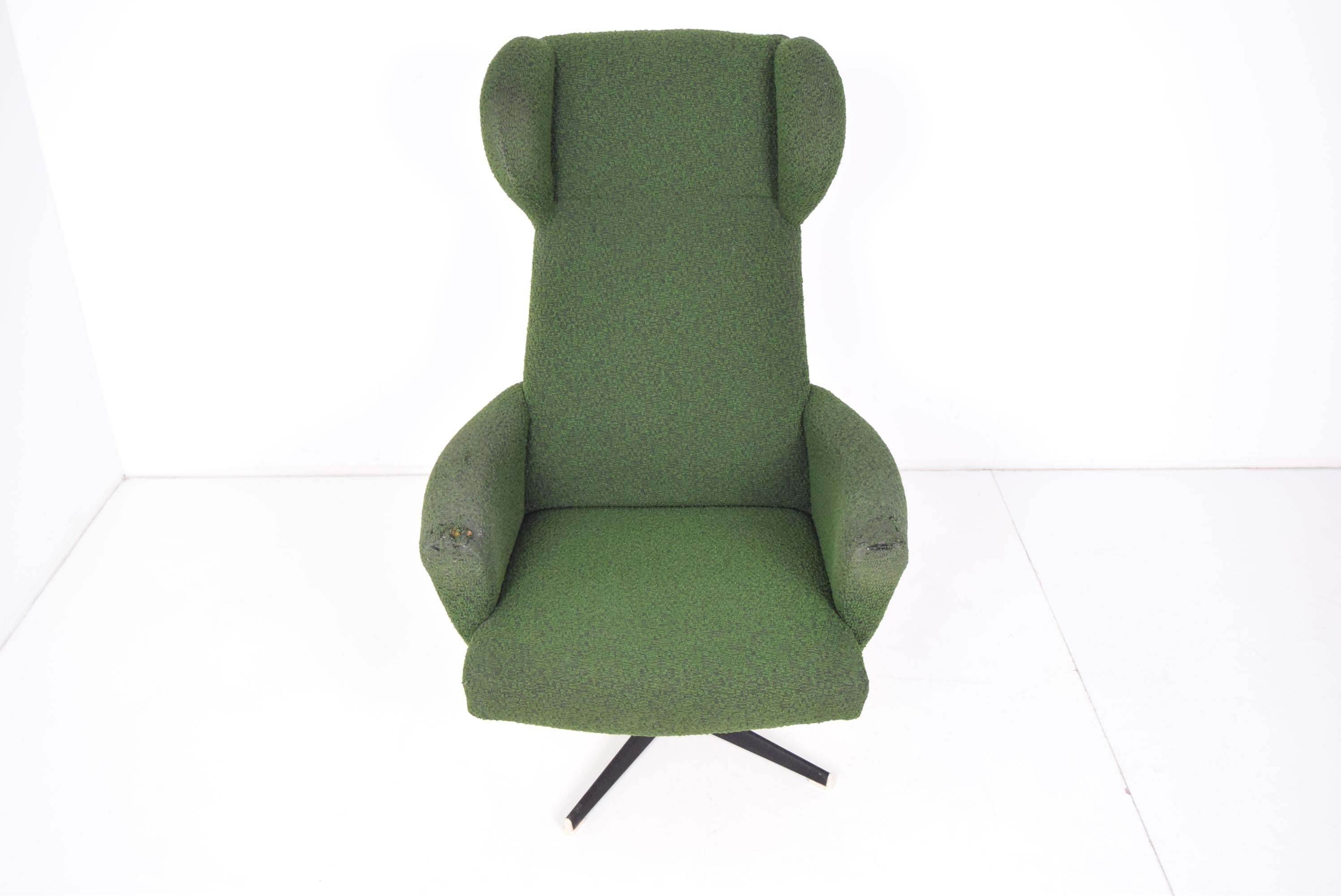 Czech Swivel Armchair in the Middle of the Century, 1970's For Sale