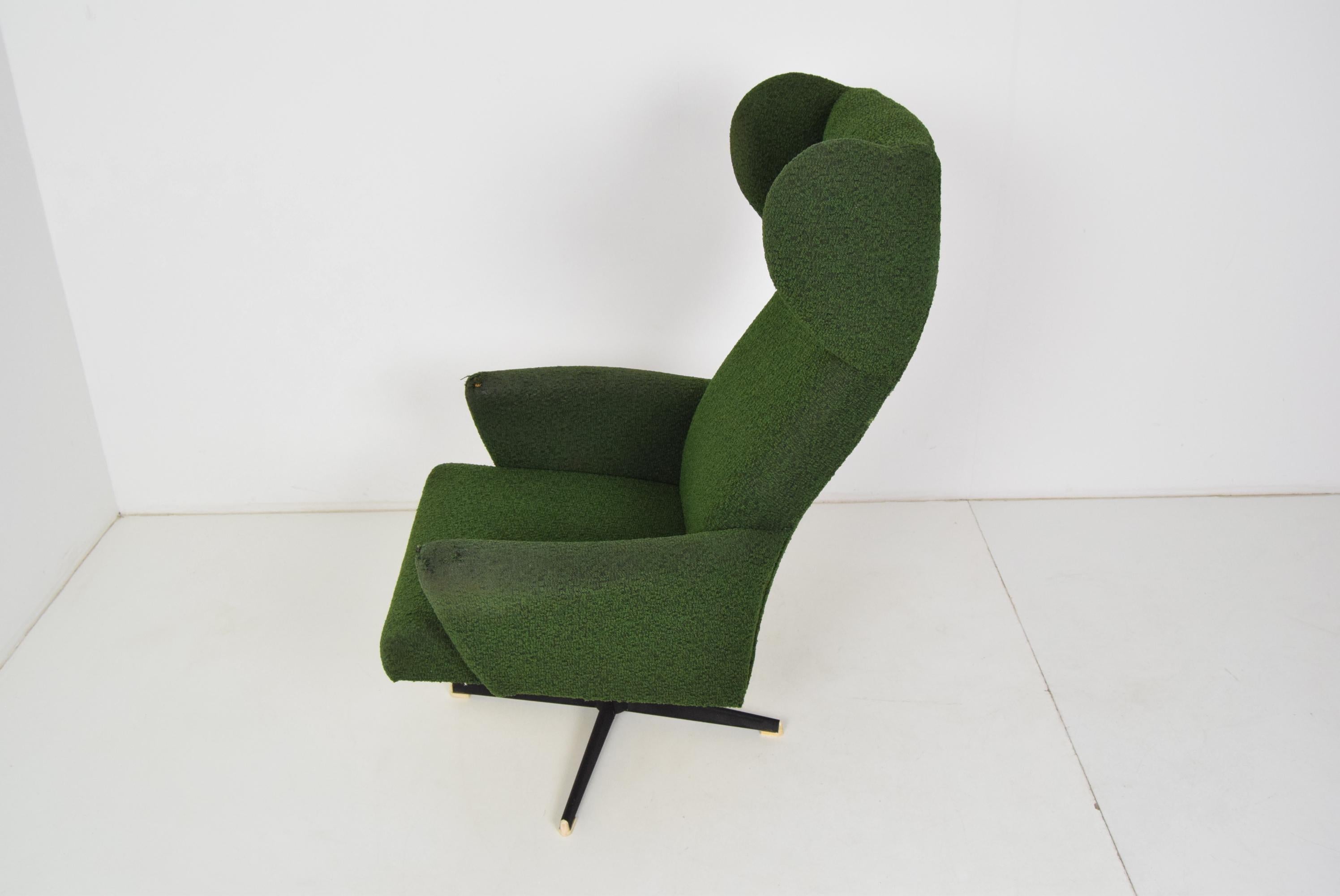 Metal Swivel Armchair in the Middle of the Century, 1970's For Sale