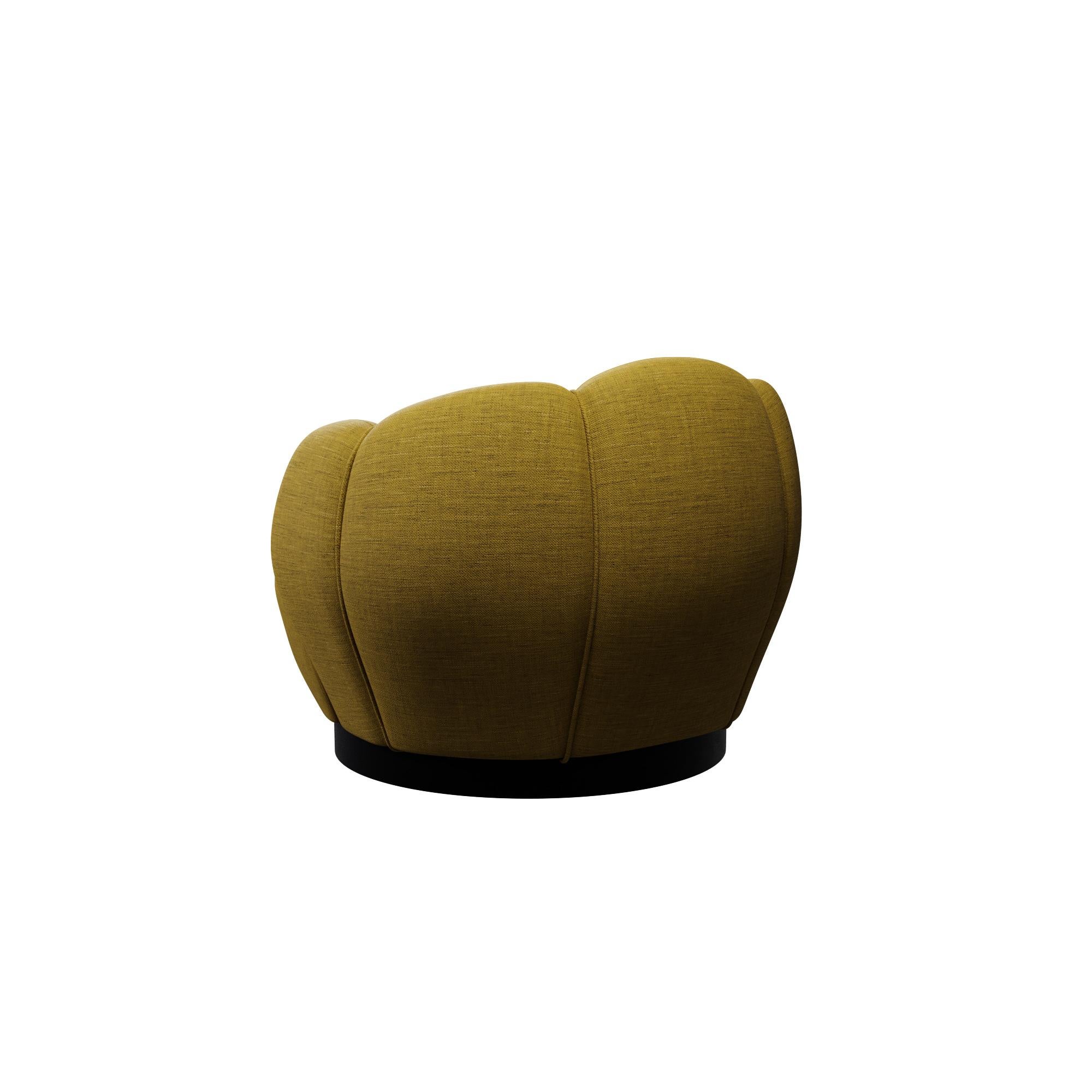 Sillón giratorio Montgolfiére con tejido liso Miel hecho a mano por Murmurio Moderno en venta