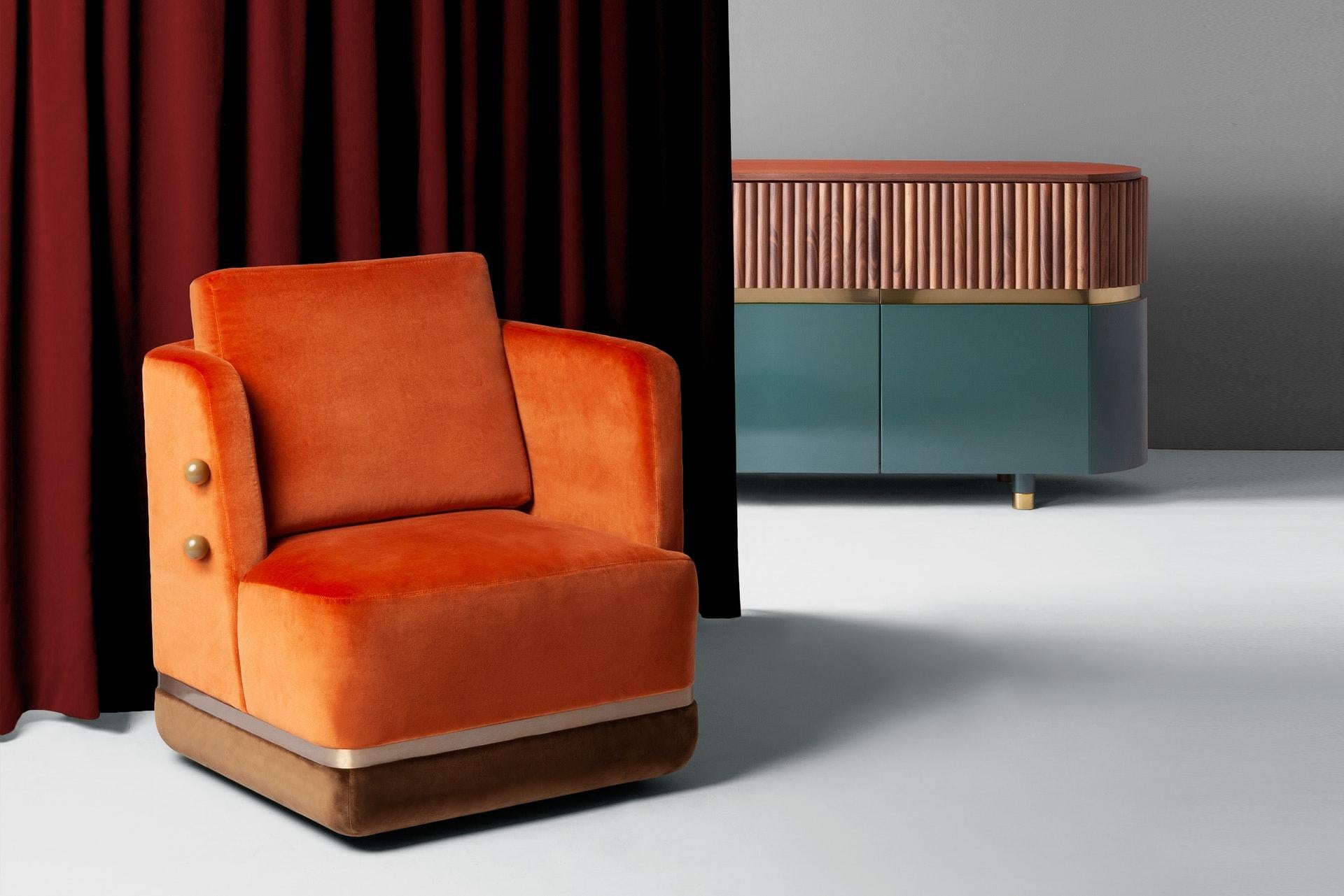 Contemporary DOOQ Swivel Armchair with Soft Orange Velvet and Brass Detail Panorama For Sale