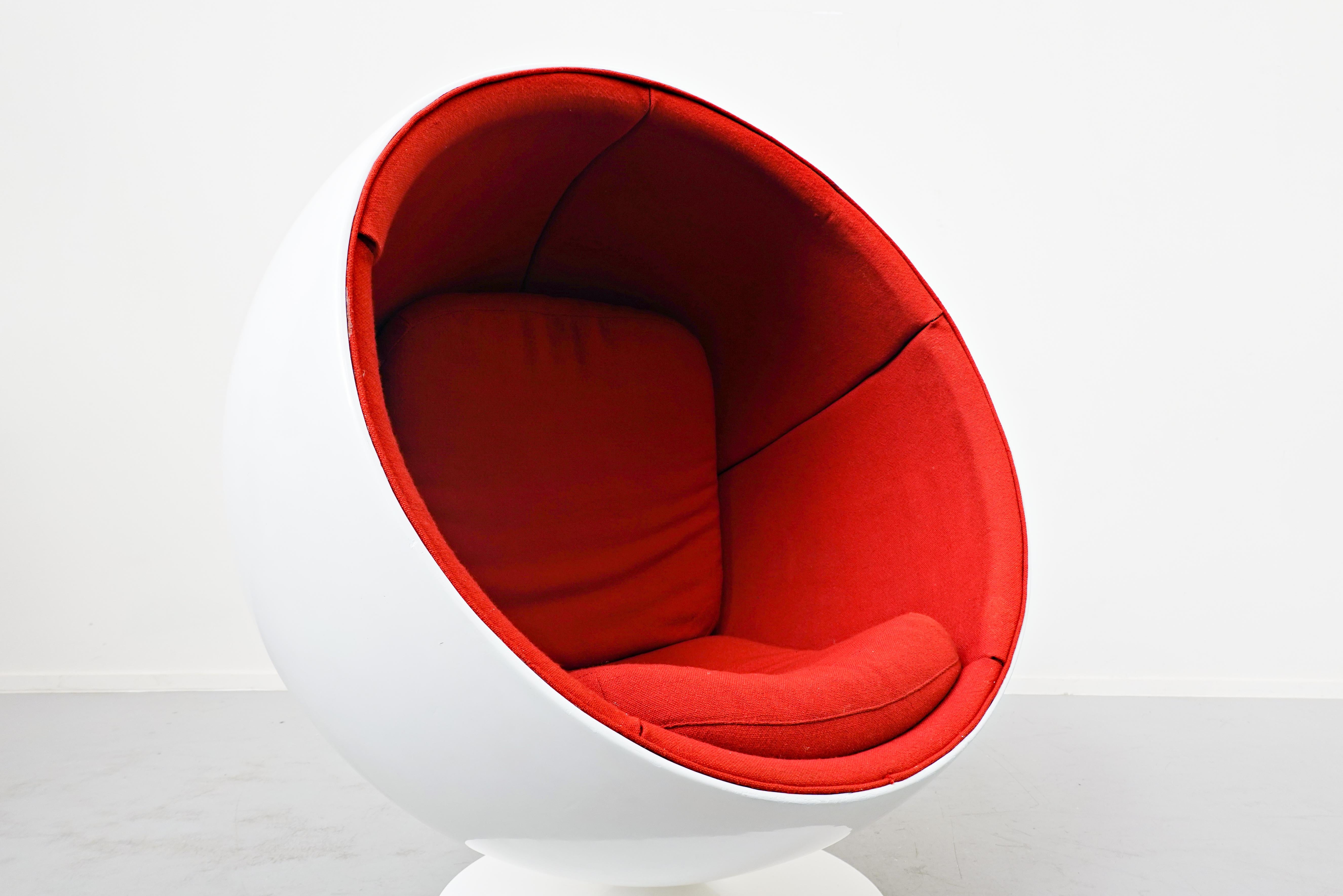 eero aarnio ball chair