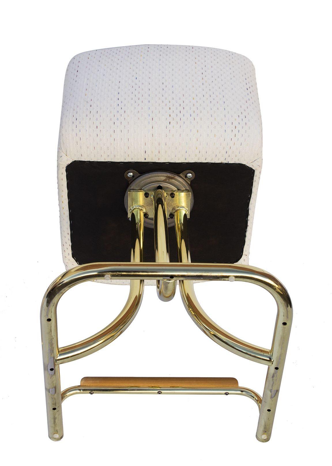 Taburetes de bar giratorios con base tubular de latón, Pareja en venta 1