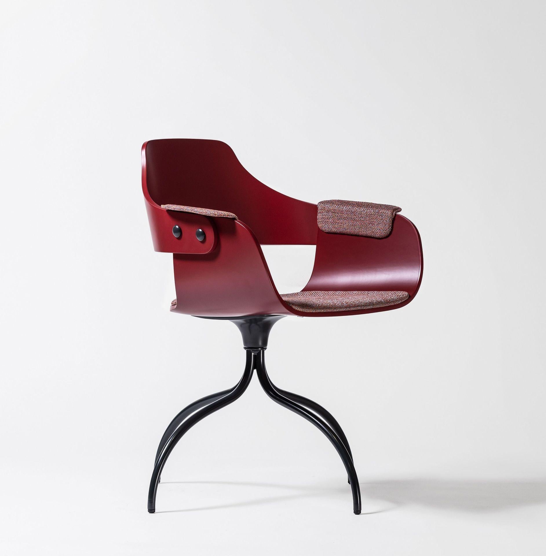 Swivel Base Showtime Chair by Jaime Hayon In New Condition For Sale In Geneve, CH