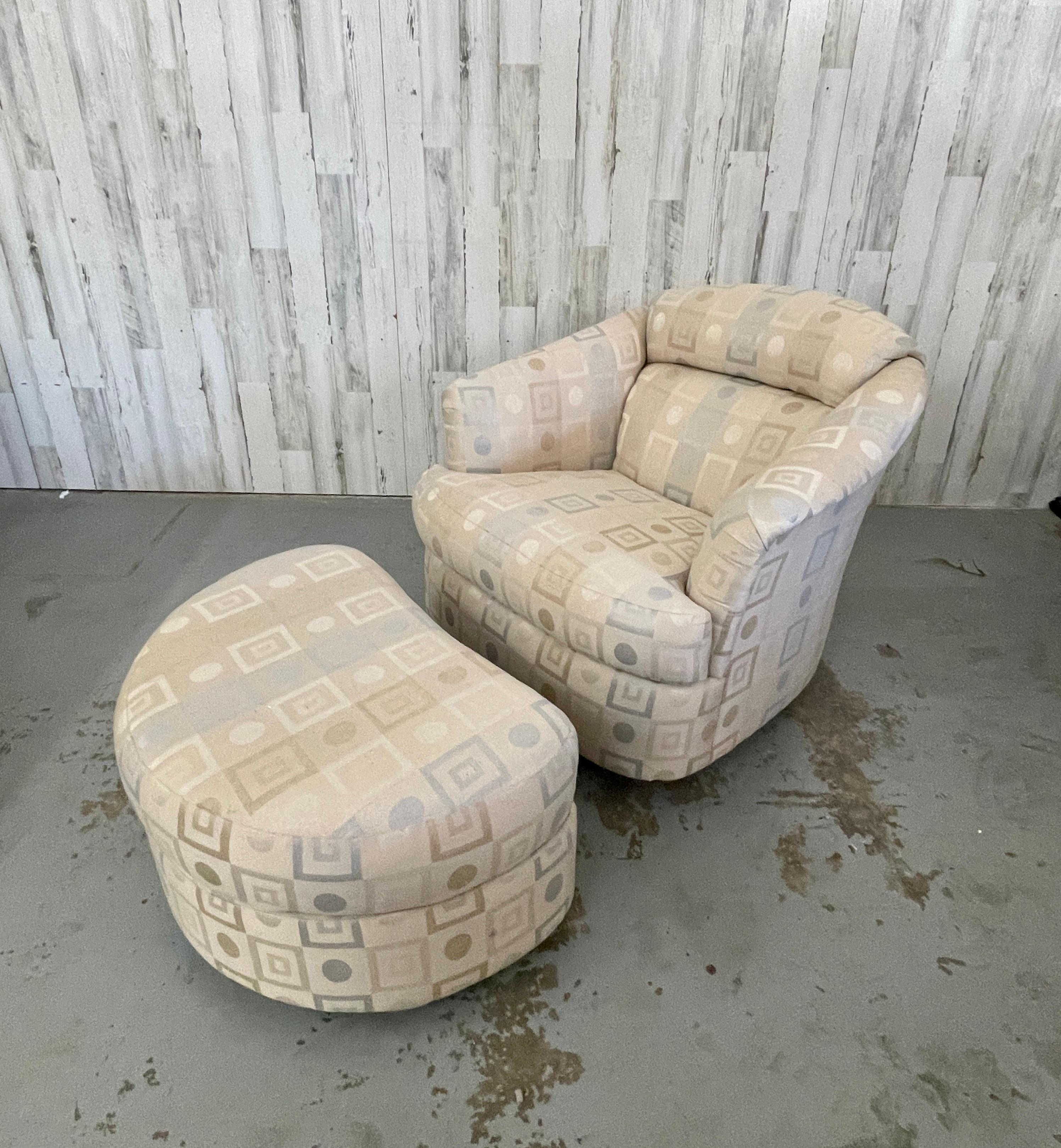 Swivel Chair and Ottoman by Milo Baughman for Directional For Sale 2