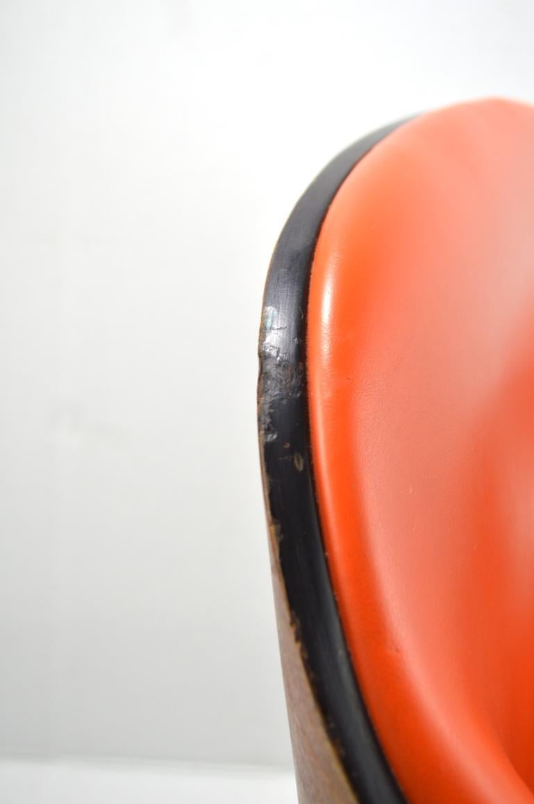 Tissu d'ameublement Chaise pivotante de Mulhauser pour Plycraft en vente