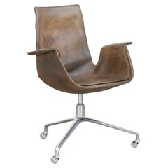 Swivel Chair FK 6725 Vogelstuhl von Fabricius & Kastholm Kill International No.1