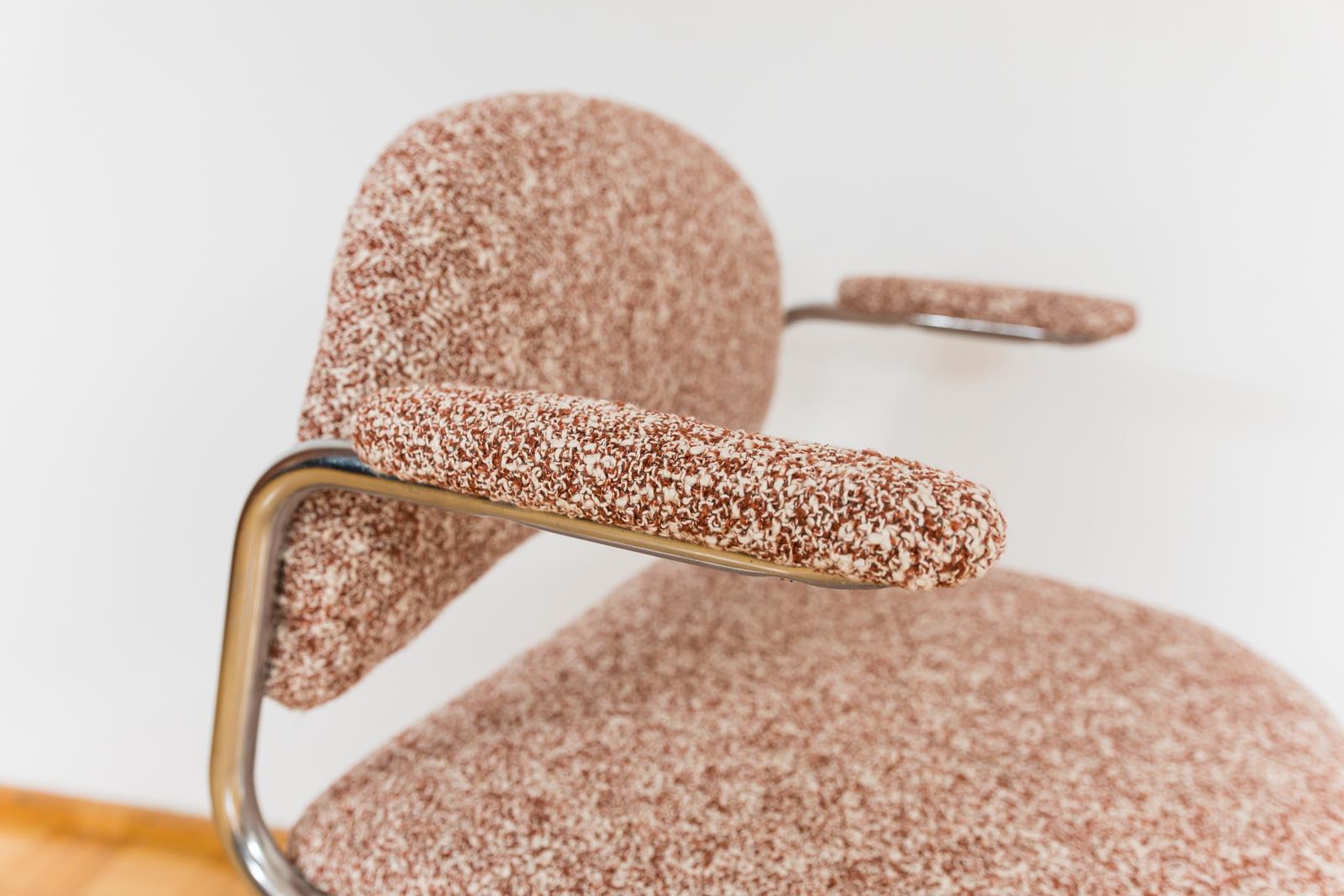 Swivel Chair from Kovona in Kvadrat, 1990s For Sale 4