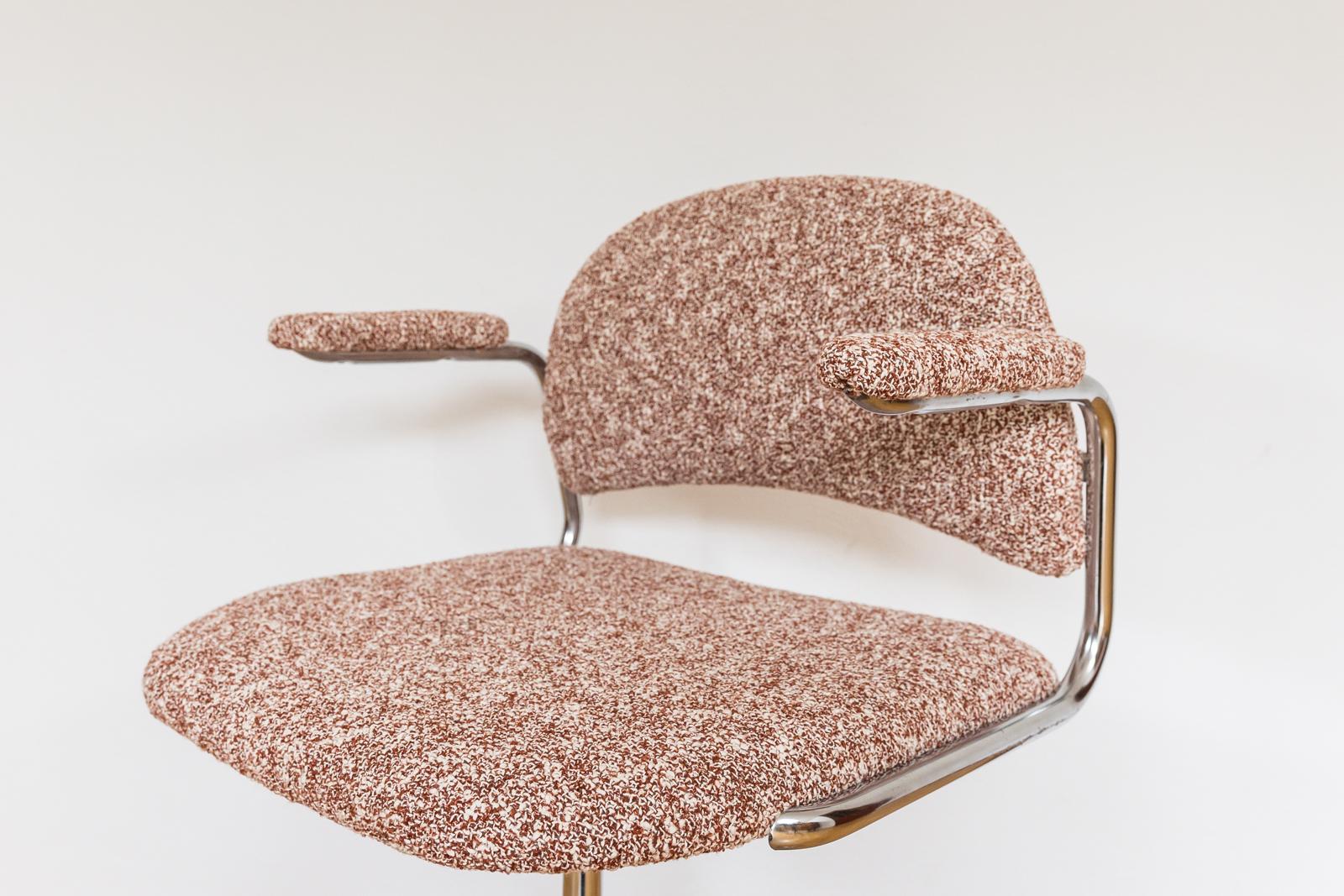Swivel Chair from Kovona in Kvadrat, 1990s For Sale 8