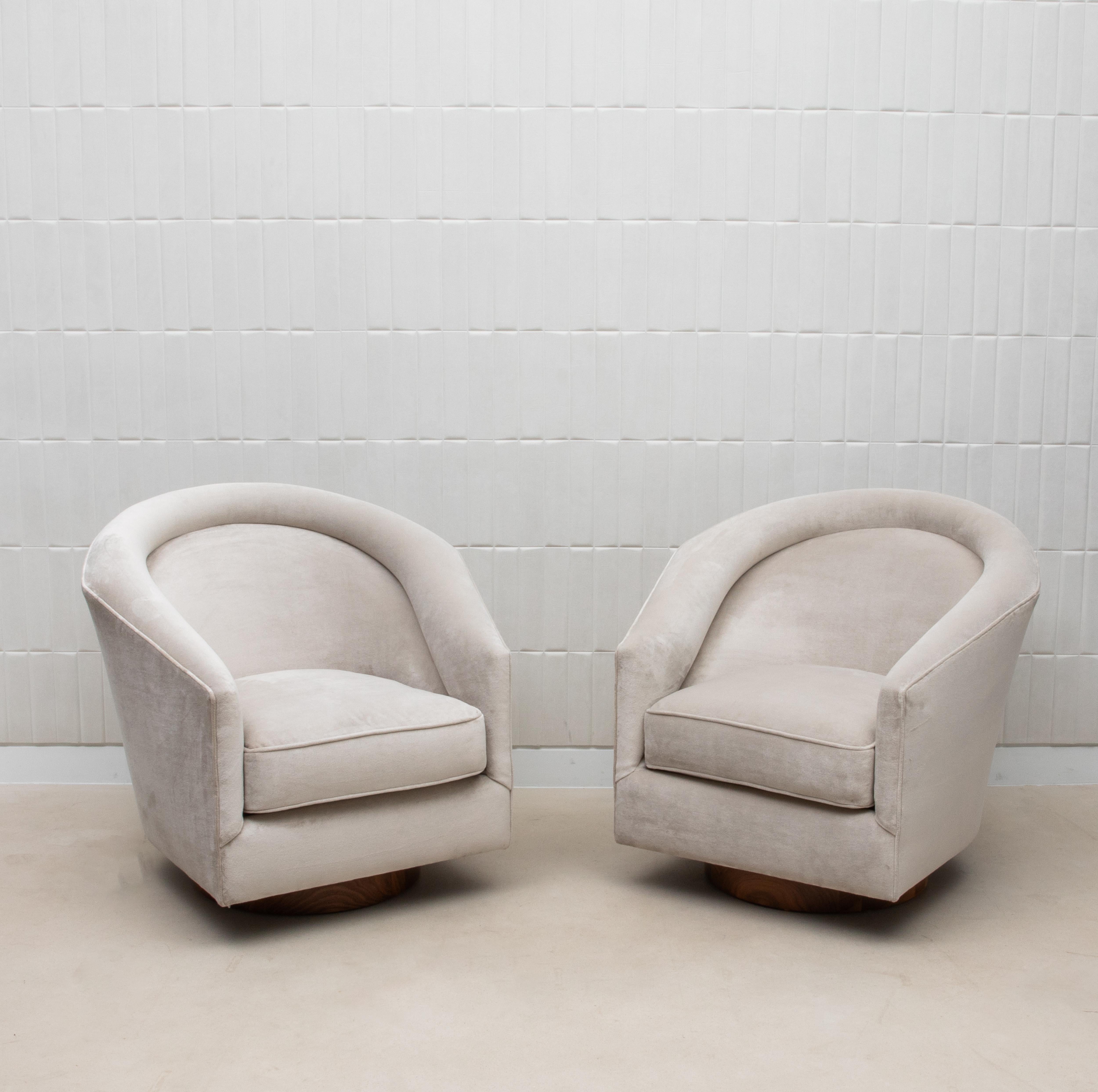 Sedia girevole in velluto grigio con Wood di MOGUL - IN STOCK in vendita 6