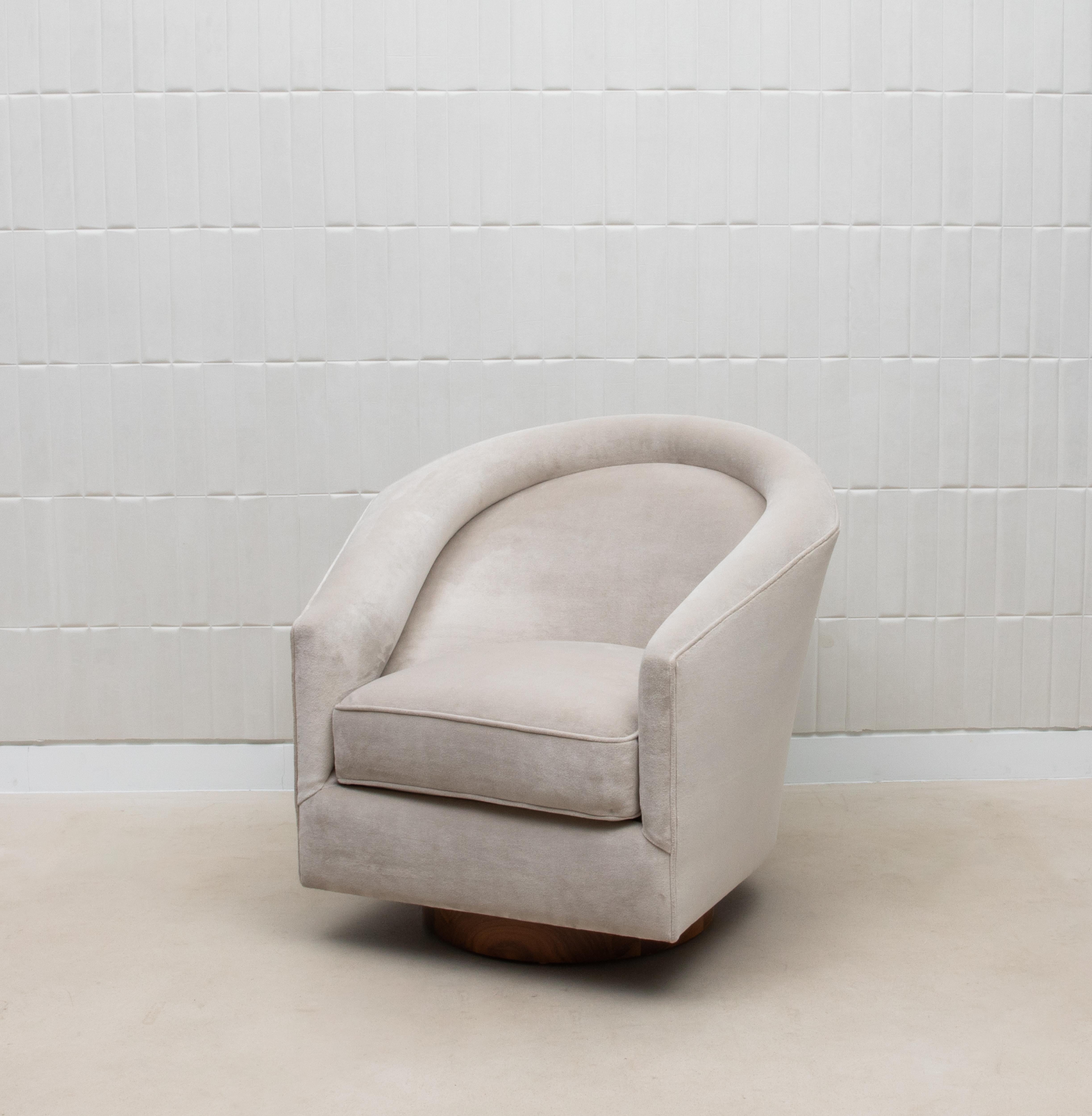 Sedia girevole in velluto grigio con Wood di MOGUL - IN STOCK in vendita 1