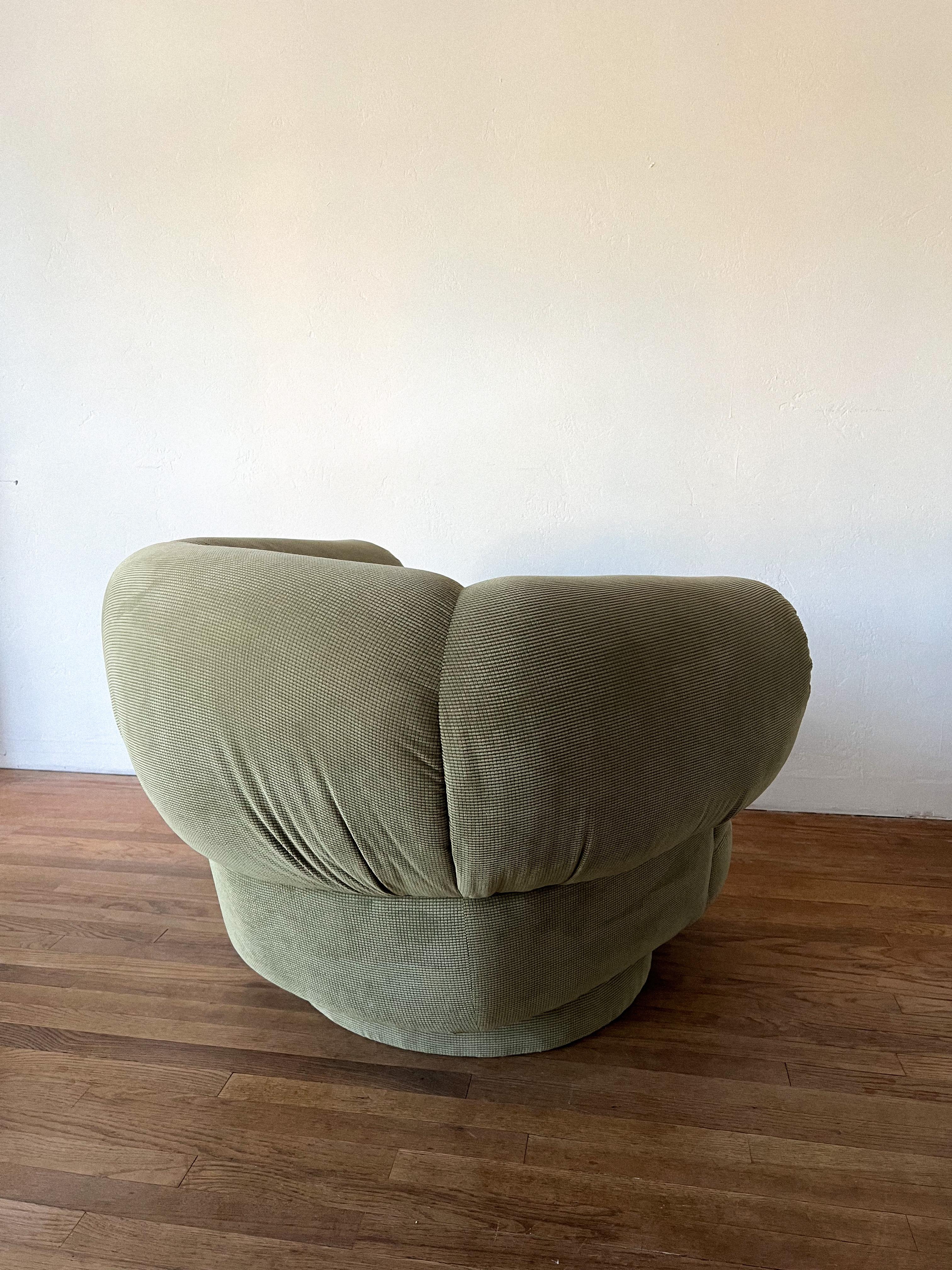 North American Swivel Chair in the Style of Vladimir Kagan for Directional For Sale