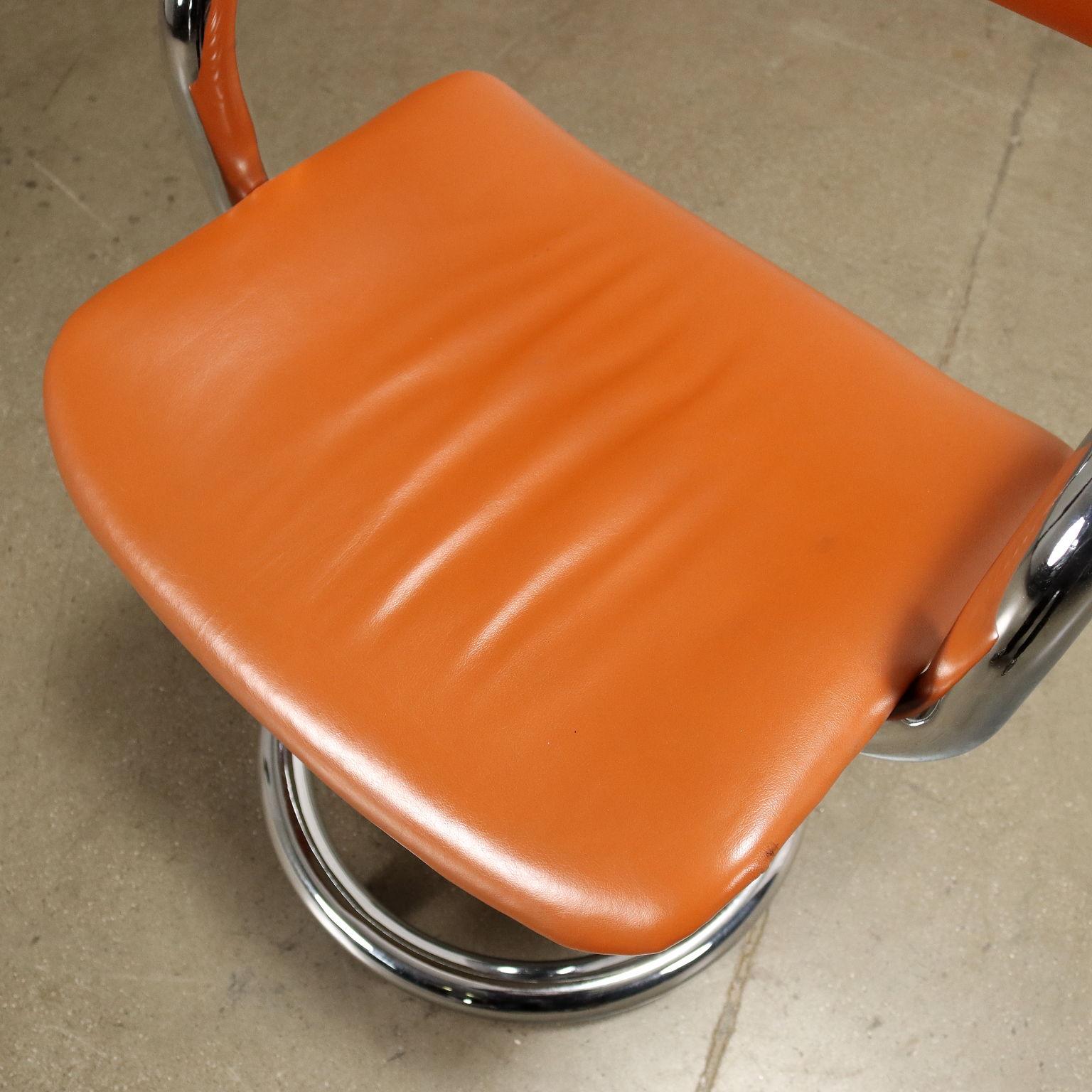 Late 20th Century Swivel Chair Leatherette Italy 1970s