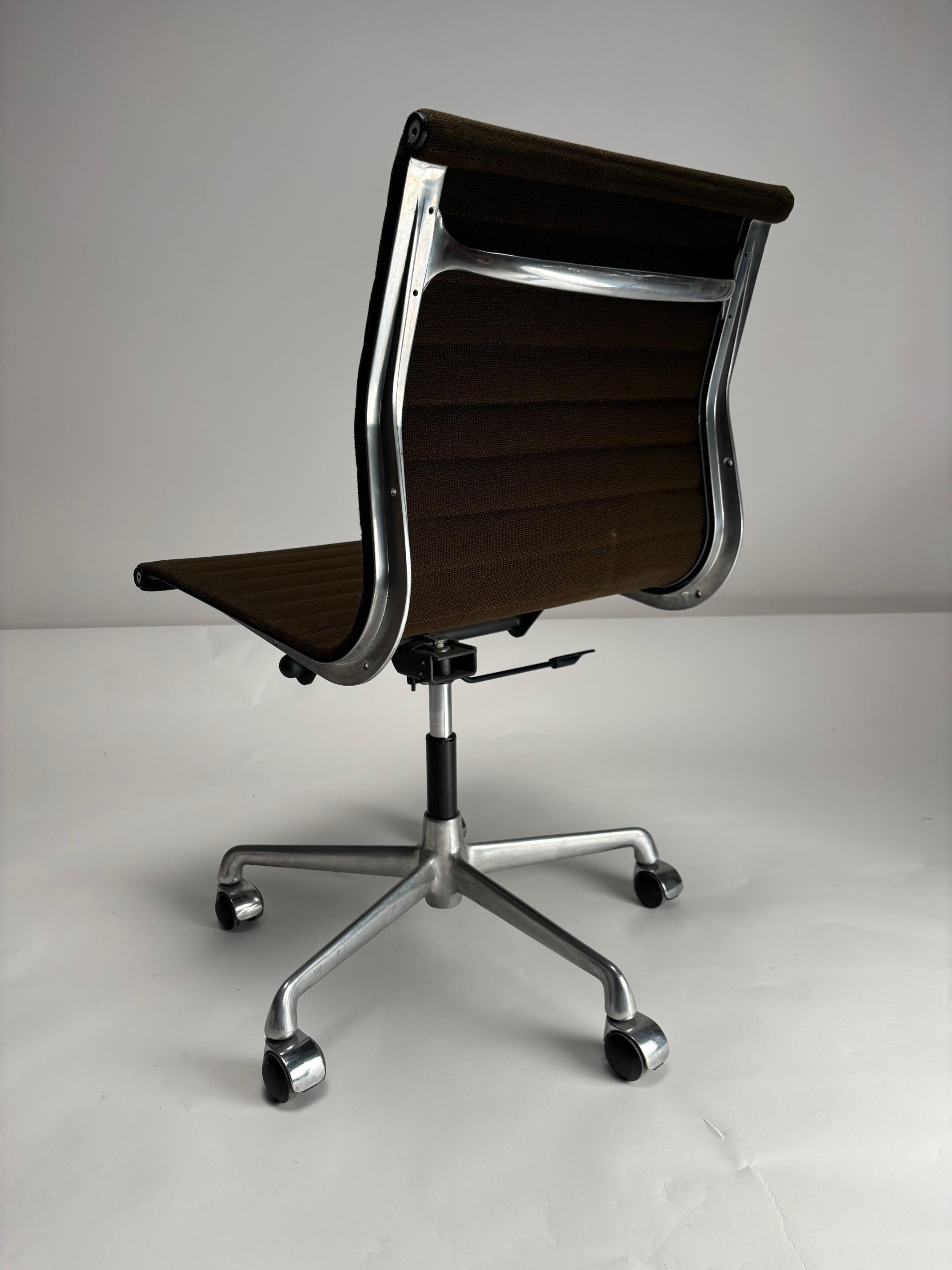Swivel Chair Mod. 