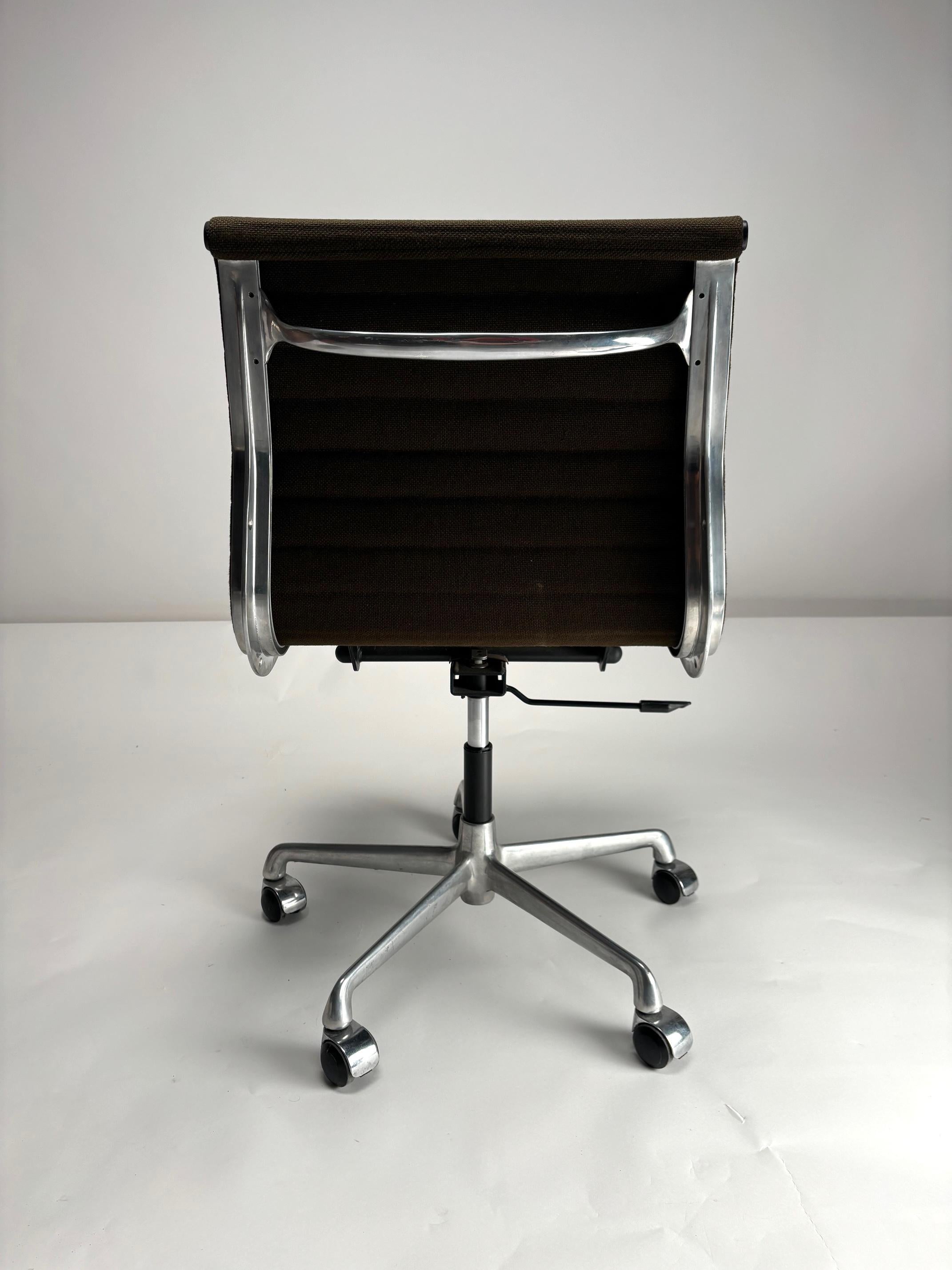 Late 20th Century Swivel Chair Mod. 