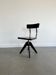 Drehstuhl Modell 339 von Lajos Kozma