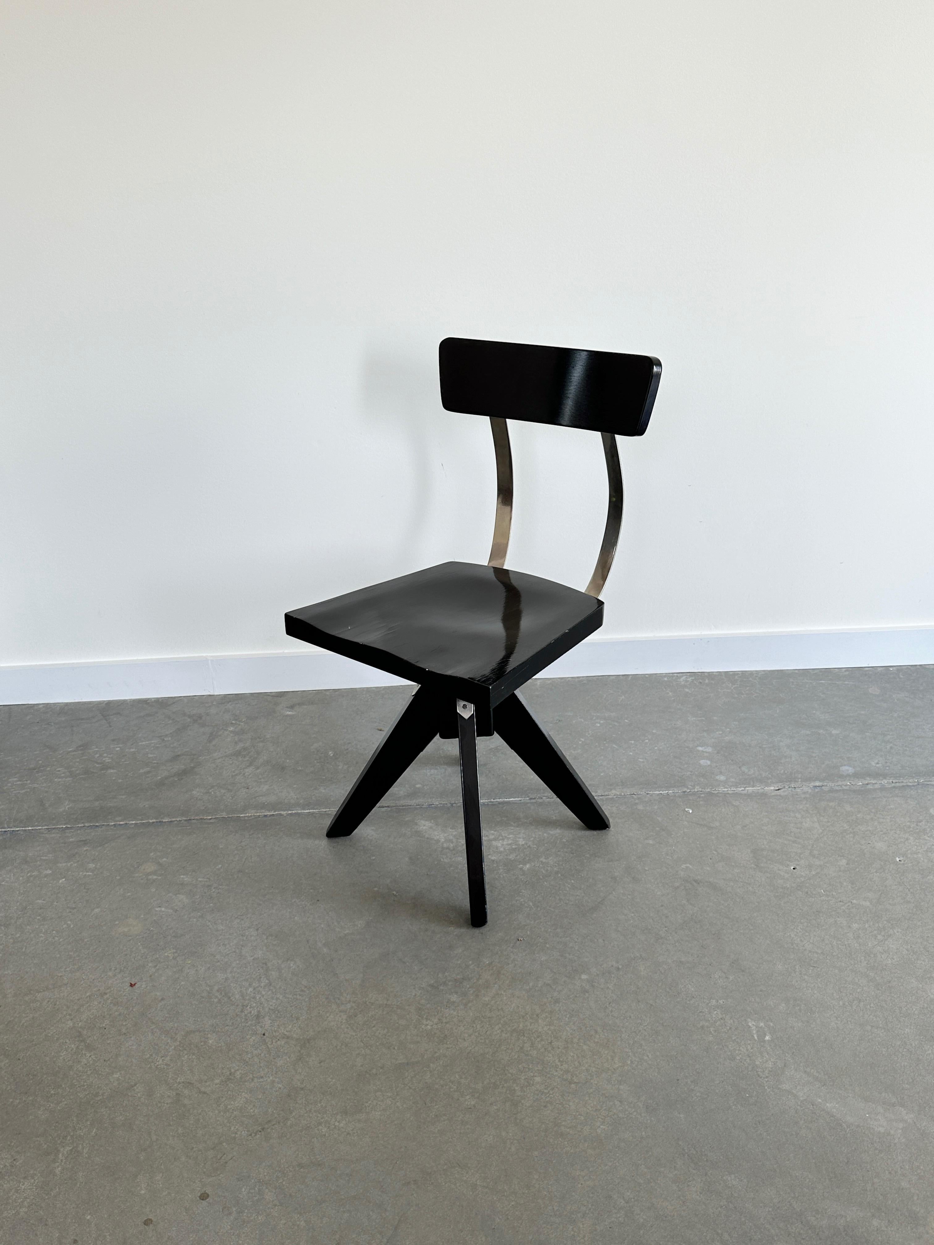 Chaise pivotante Modèle 339 de Lajos Kozma en vente 1
