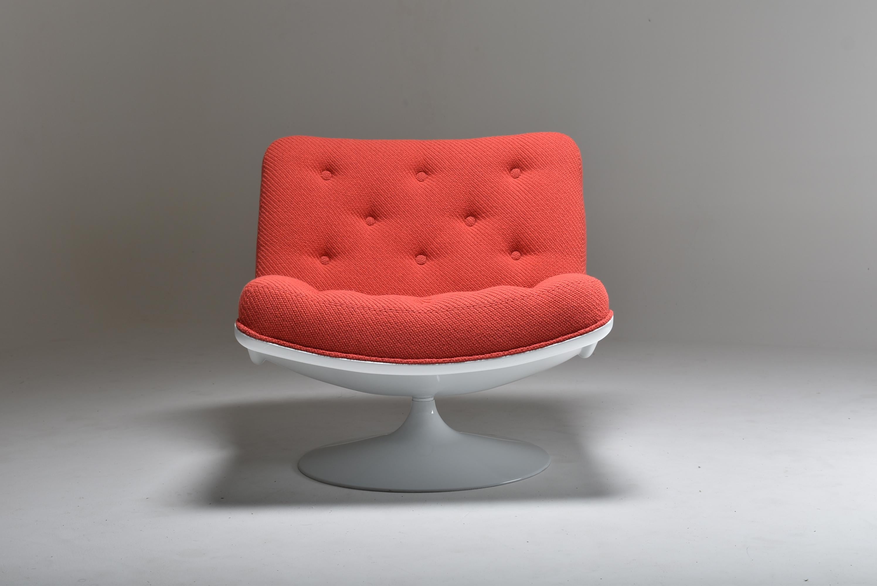 Mid-Century Modern Swivel chair n°976 by Geoffrey Harcourt for Artifort For Sale
