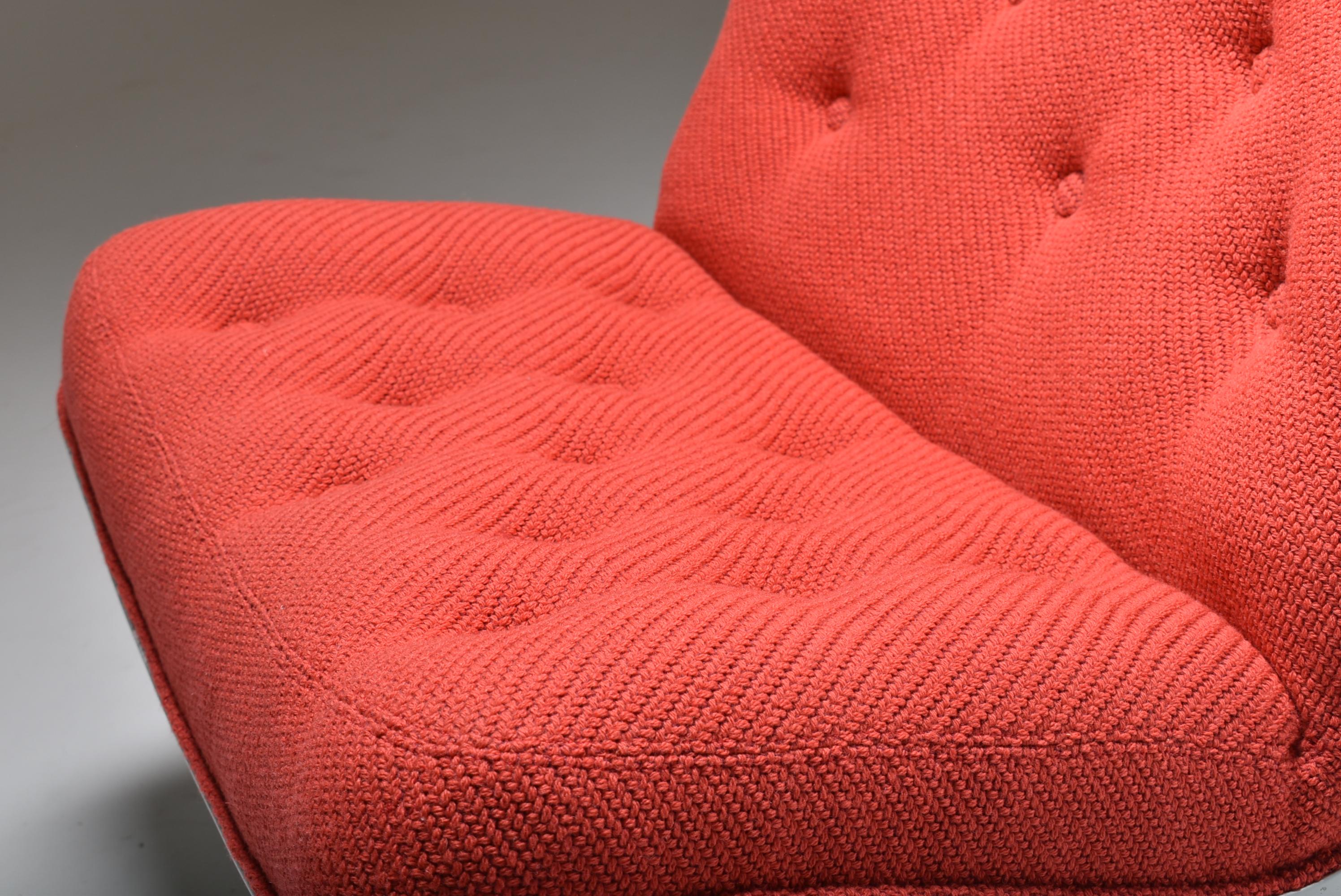 Fabric Swivel chair n°976 by Geoffrey Harcourt for Artifort For Sale