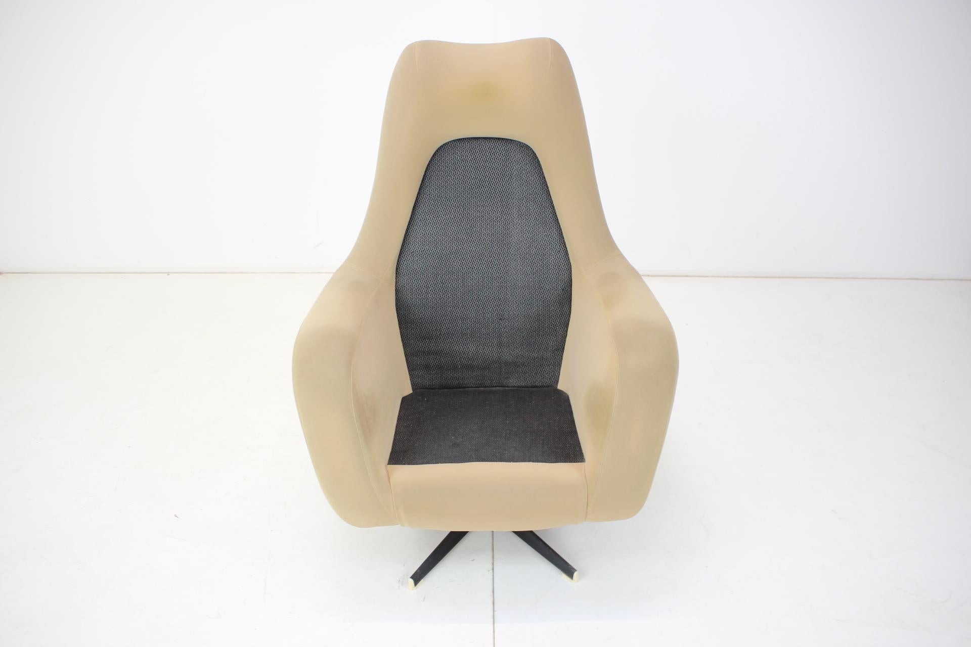 Swivel Chair / Siesta, 1970s Cechoslovakia For Sale 3