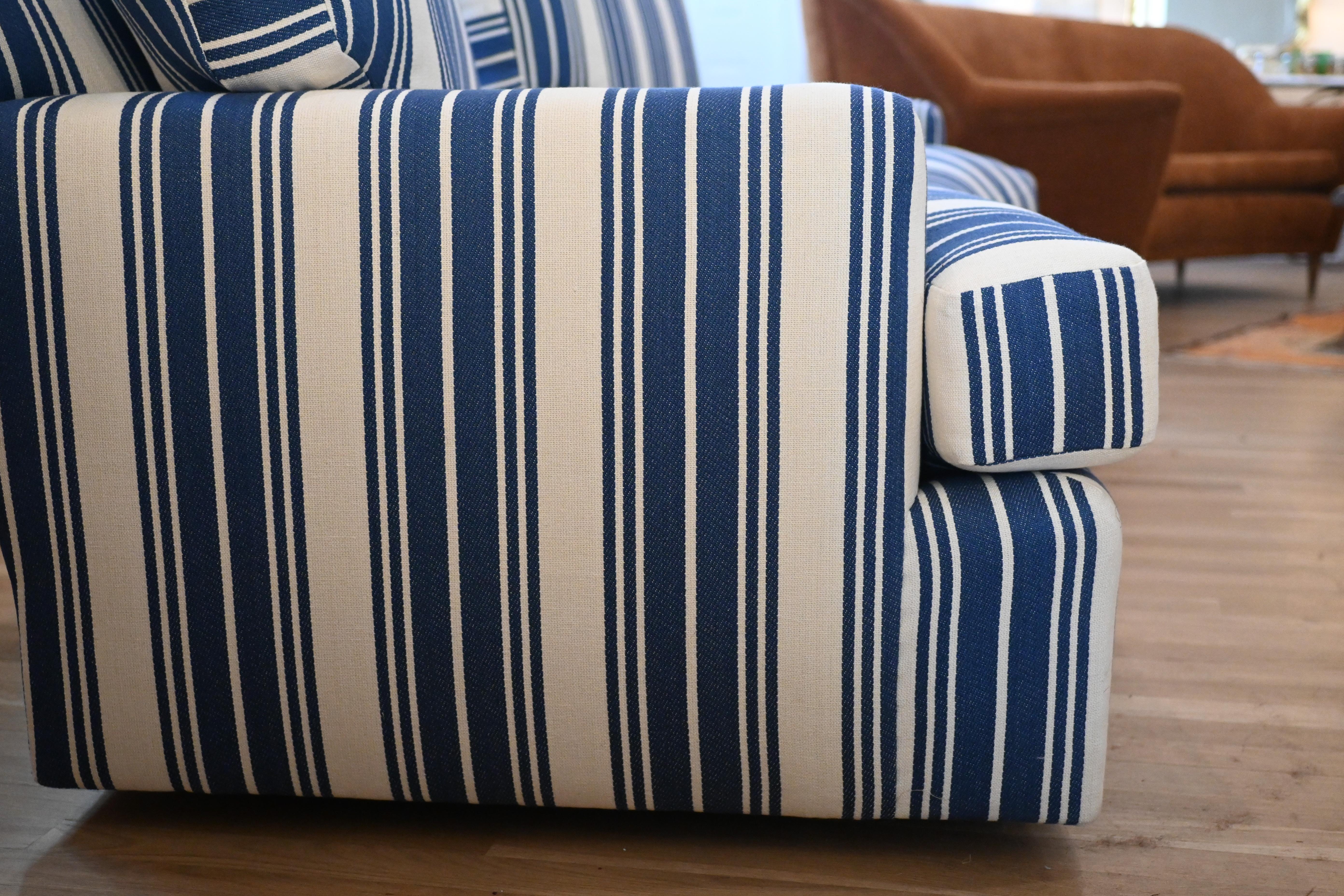 Sconosciuto Sedie girevoli in Scalamandre Stripe in vendita