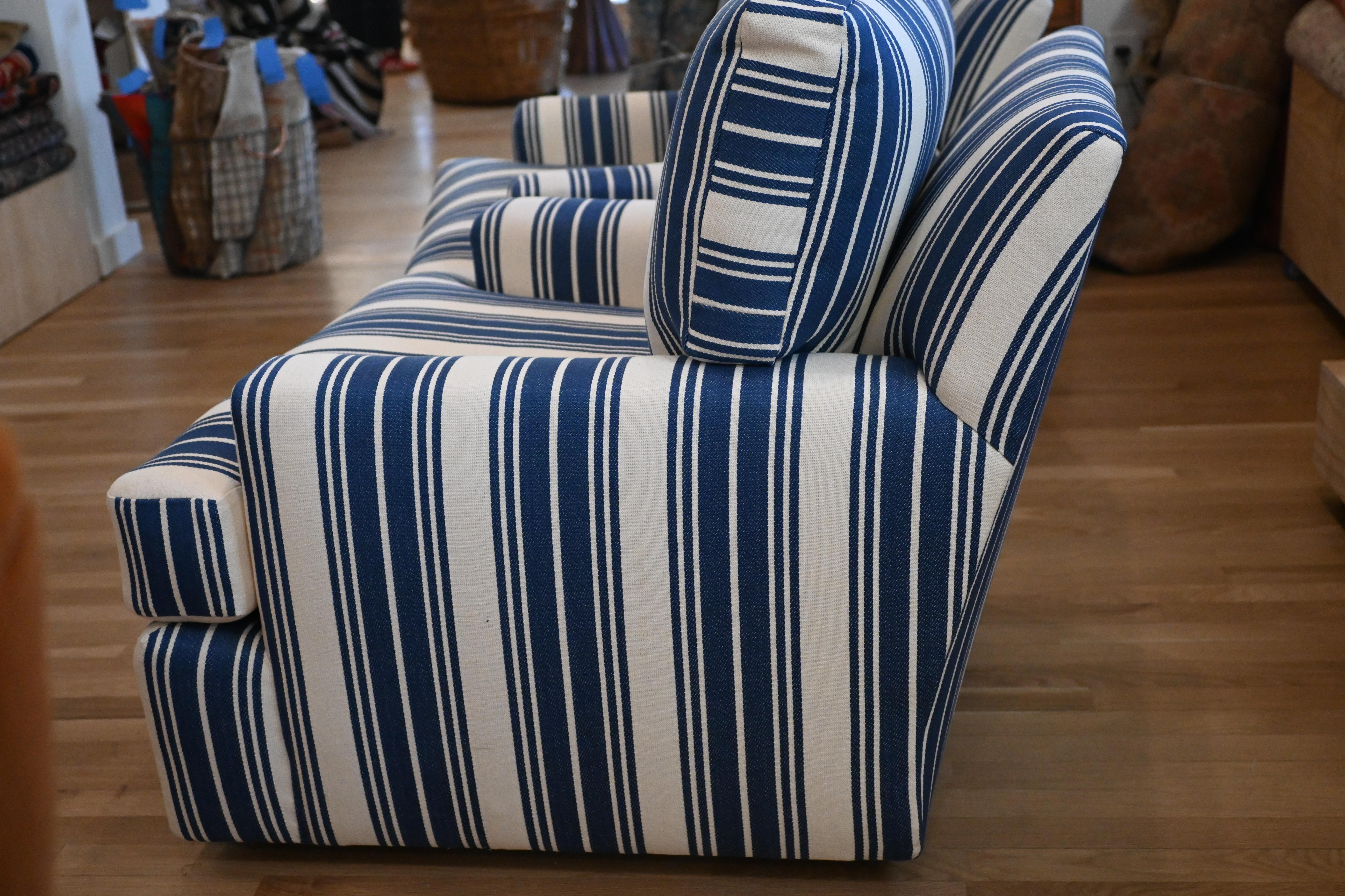 XX secolo Sedie girevoli in Scalamandre Stripe in vendita