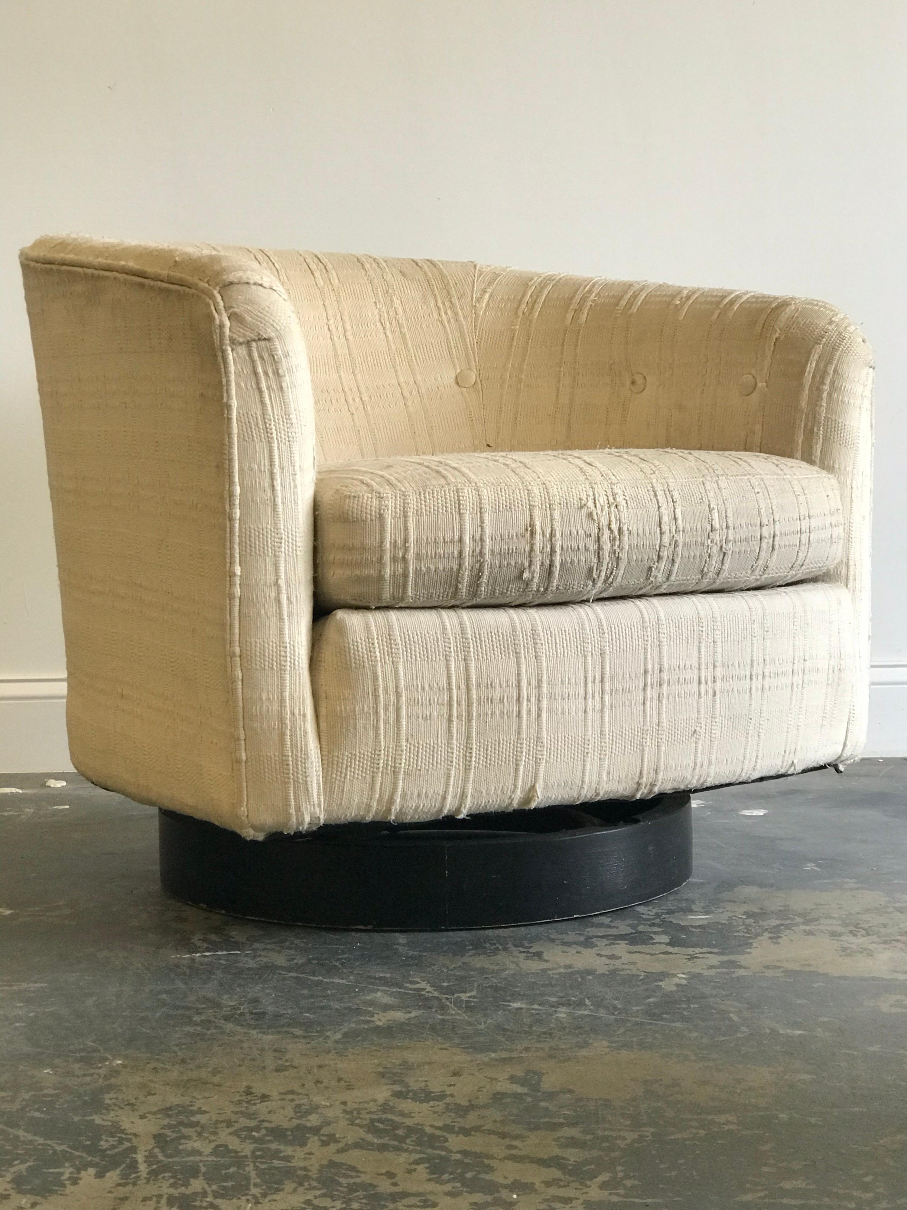 Mid-Century Modern Swivel Chairs in the Style of Milo Baughman