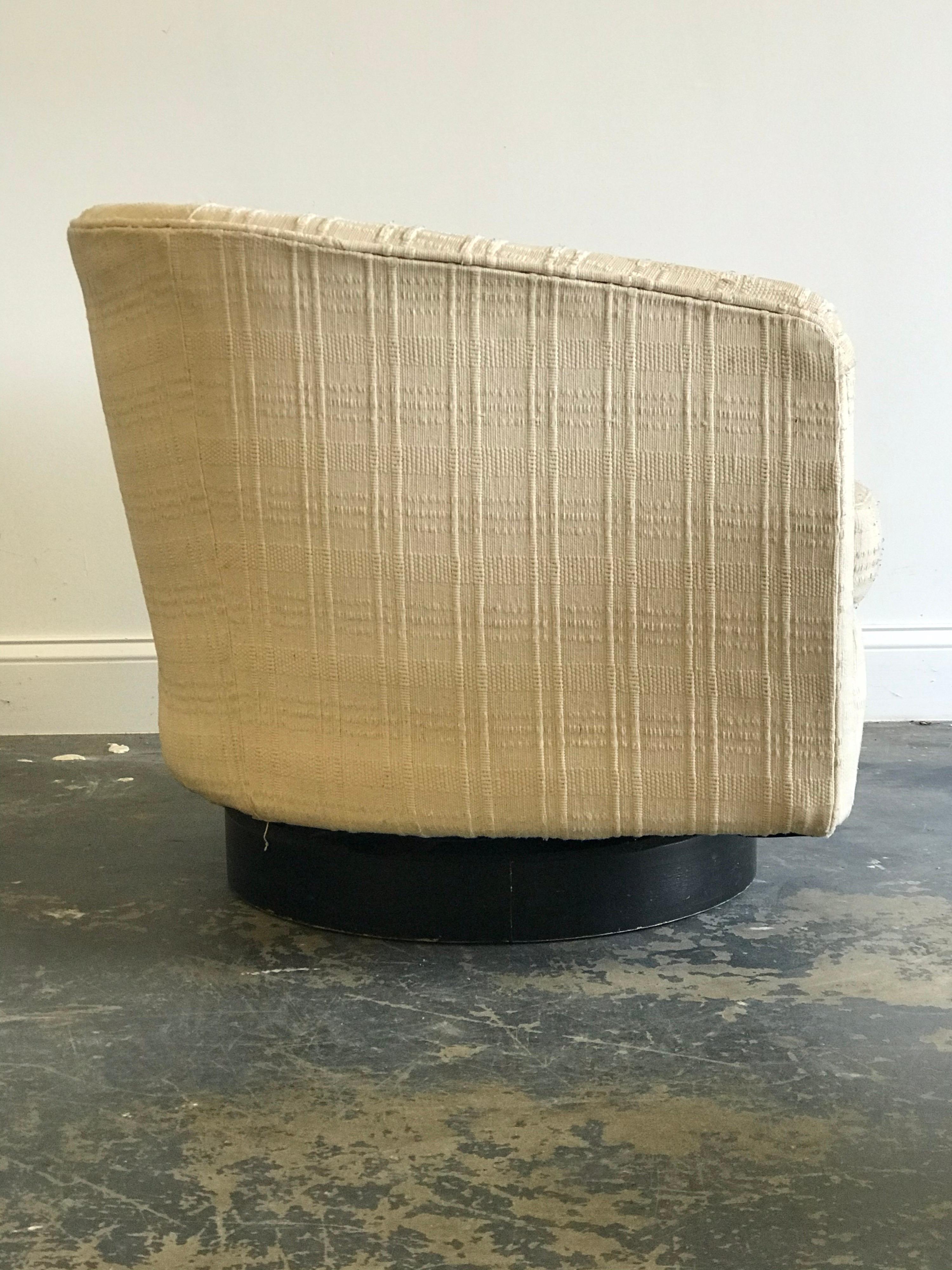 American Swivel Chairs in the Style of Milo Baughman