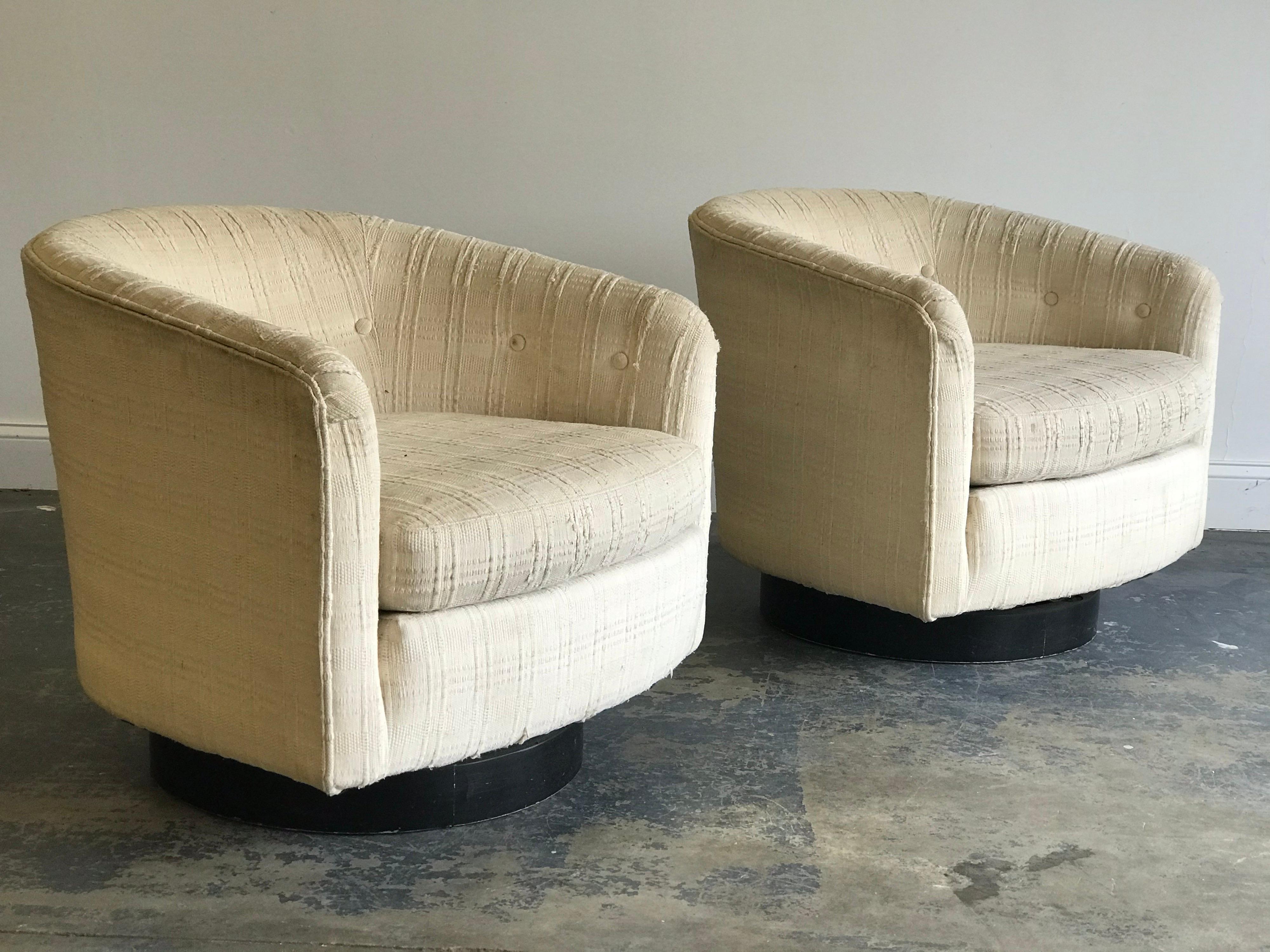 Mid-20th Century Swivel Chairs in the Style of Milo Baughman