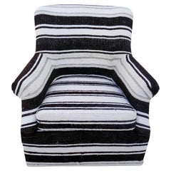 Silla Club Giratoria de Lana Kilim Vintage Bereber Tribal a Rayas, "única en su especie"