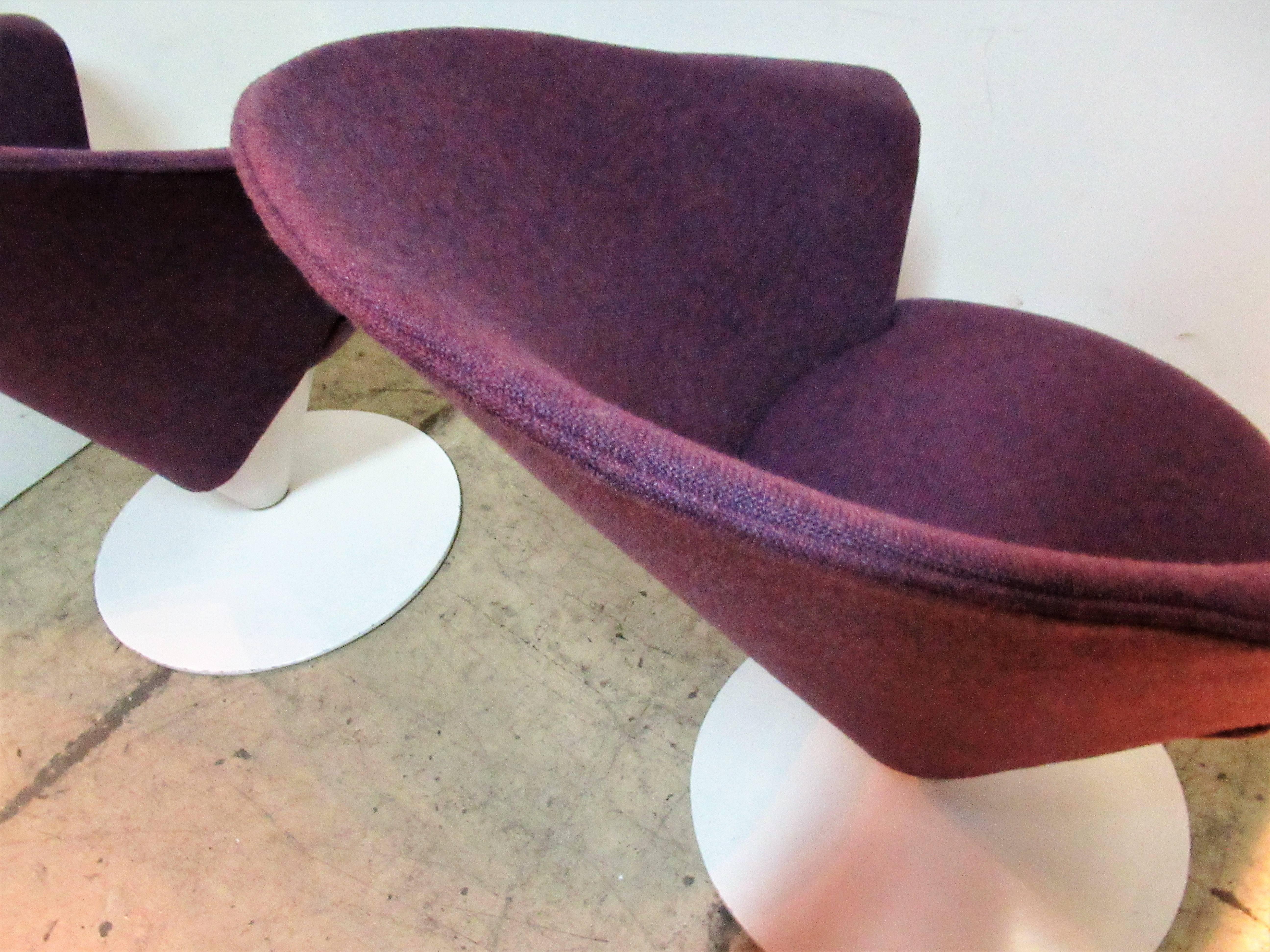 Swivel Cone Chairs by Adrian Pearsall 4