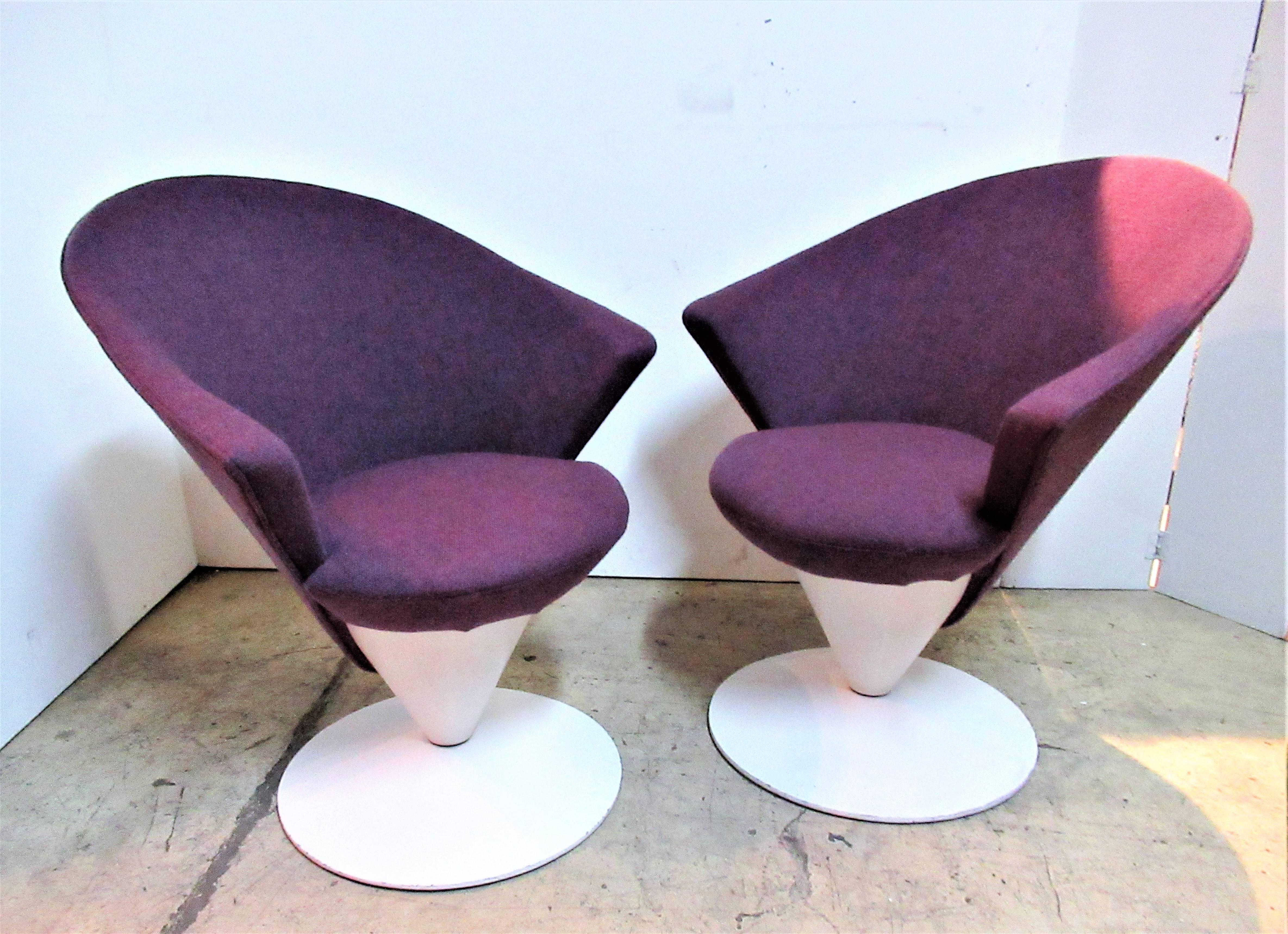 Swivel Cone Chairs by Adrian Pearsall In Good Condition In Rochester, NY