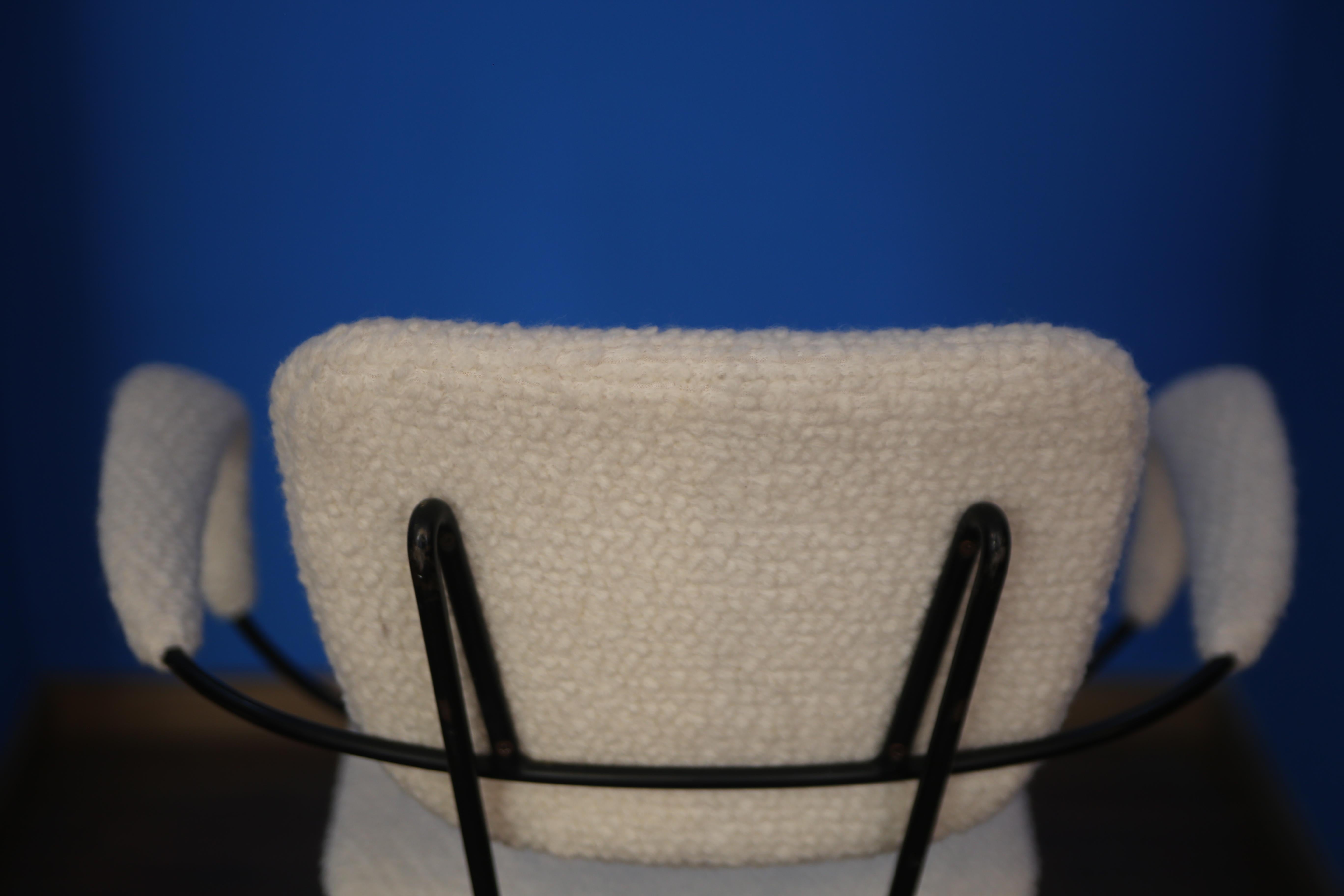 Swivel desk chair by Gastone Rinaldi for Rima in white boucle, Italy, 1950s In Excellent Condition For Sale In Vigevano, PV